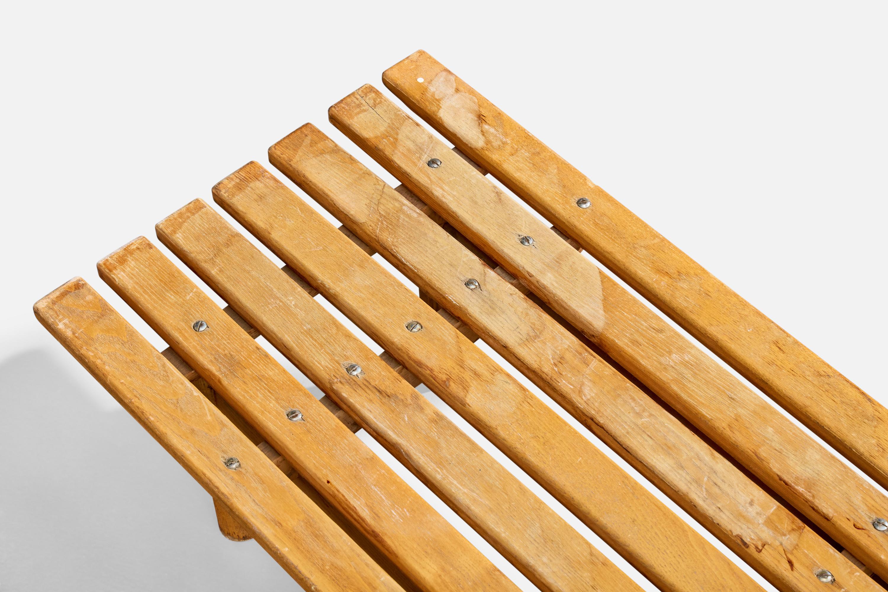 Bois Banc de designer français, pin, France, années 1970 en vente