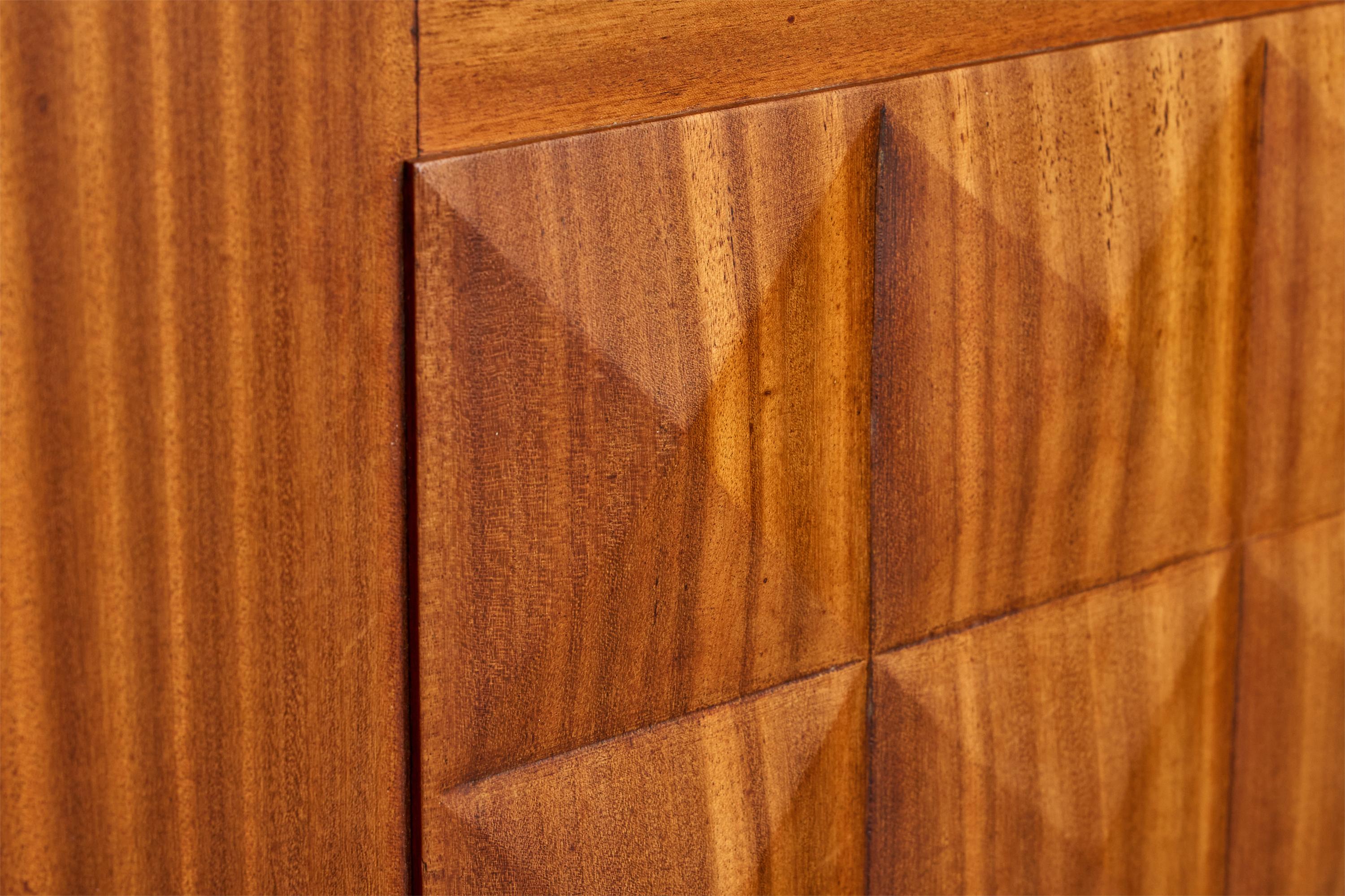 Ottone Armadio di design francese, mogano, ottone, Francia, anni '30 in vendita