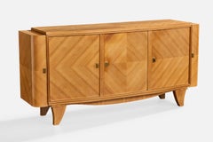 Armario de diseño francés, sicomoro, latón, Francia, 1950