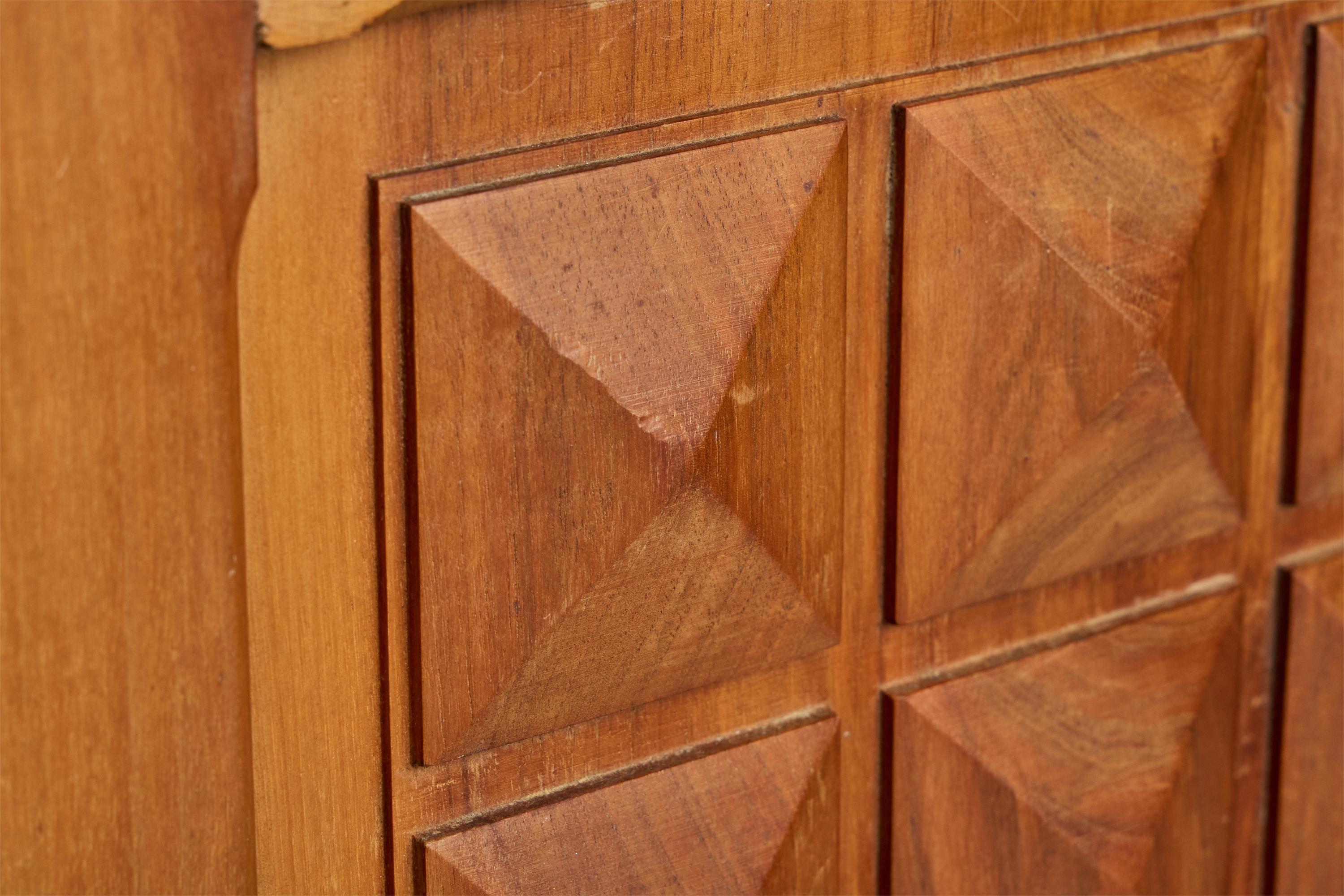 Ottone Mobile di design francese, noce, marmo, ottone, Francia, anni '40 in vendita