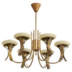 Designer français, lustre, laiton, acrylique, France, années 1960