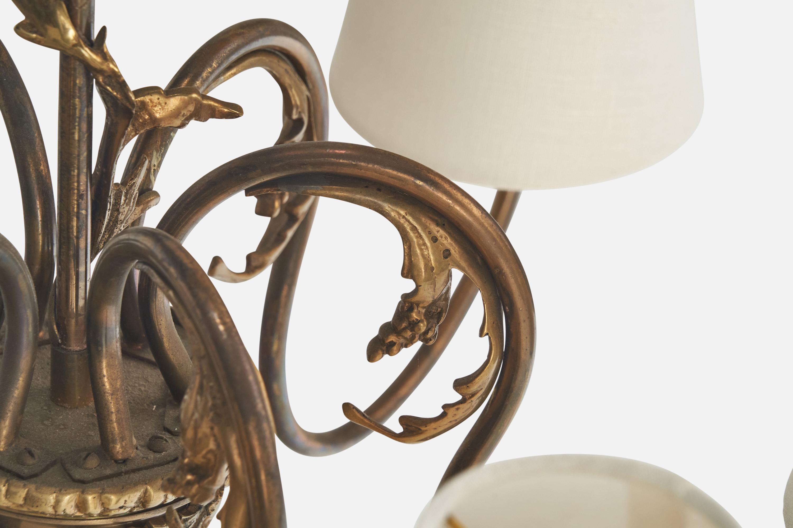 Francese Lampadario di design francese, ottone, tessuto, Francia, anni '1940 in vendita