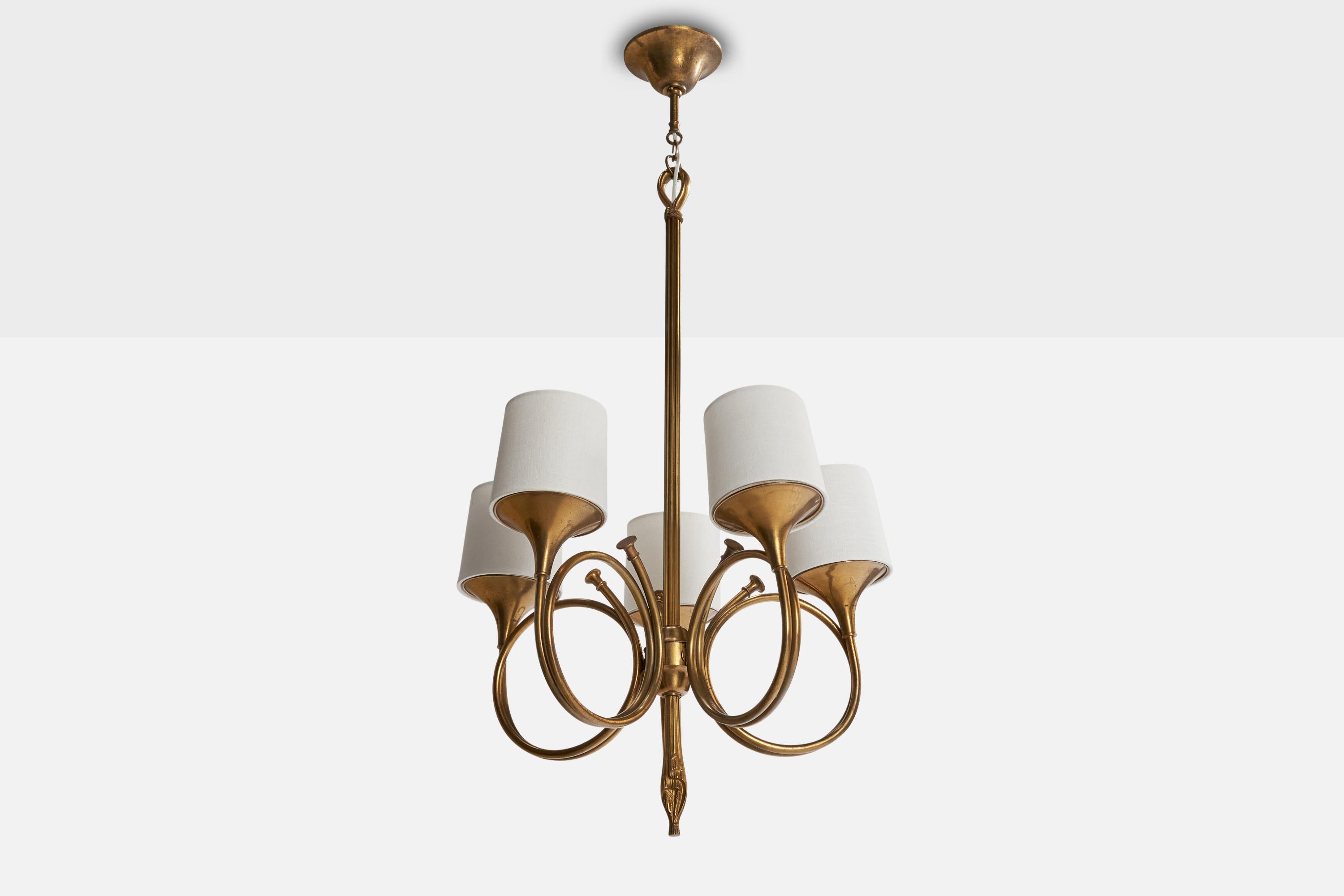A brass and white fabric chandelier designed and produced in France, c. 1950s.

Overall Dimensions (inches): 37.5” H x  19” Diameter

Dimensions of Canopy: 2.5 ” H x 4.75” W x 4.75” D

Stem length: 19.5” H

Bulb Specifications: E-14

Number of