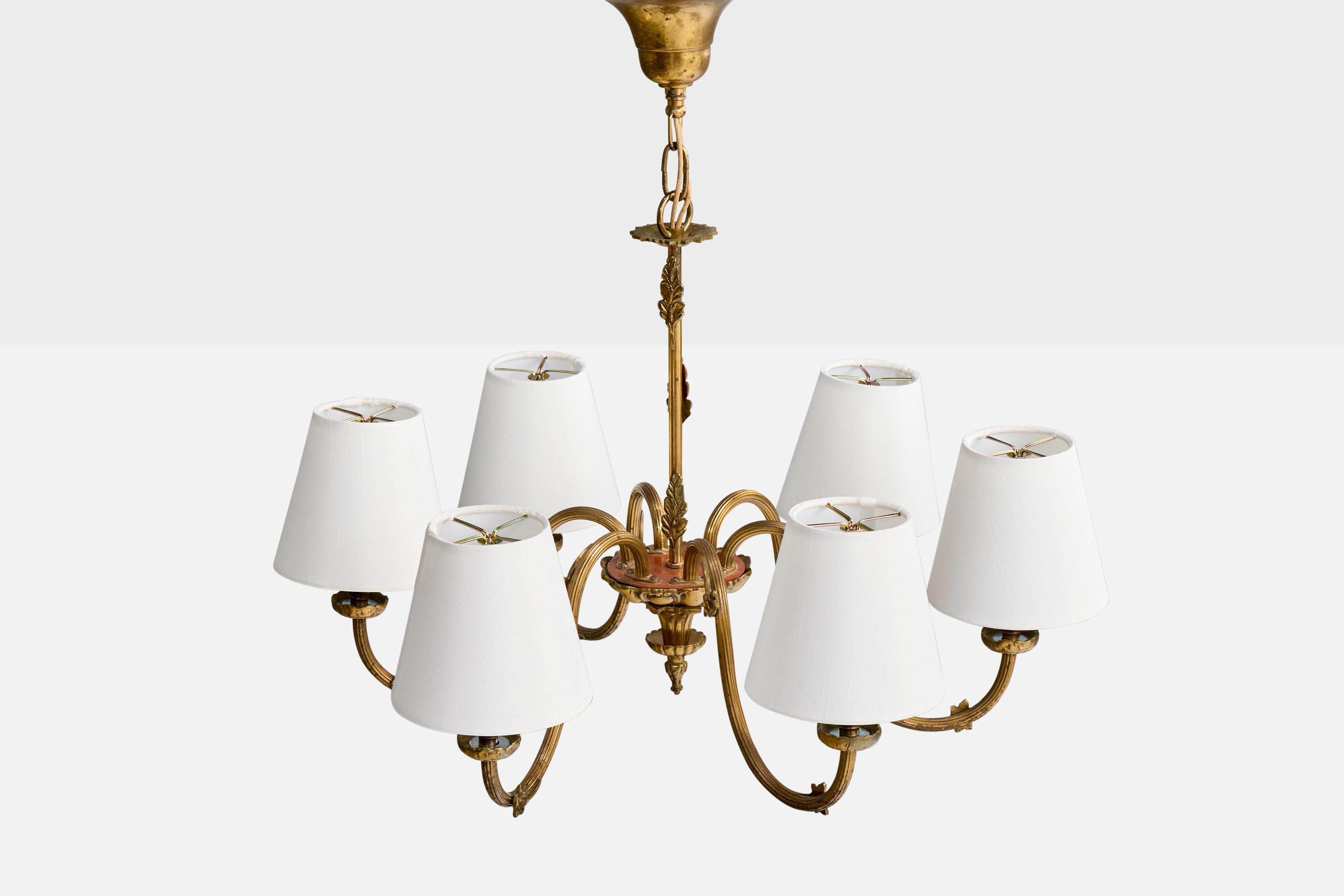 Francese Lampadario di design francese, ottone, tessuto, Francia, anni '1950 in vendita