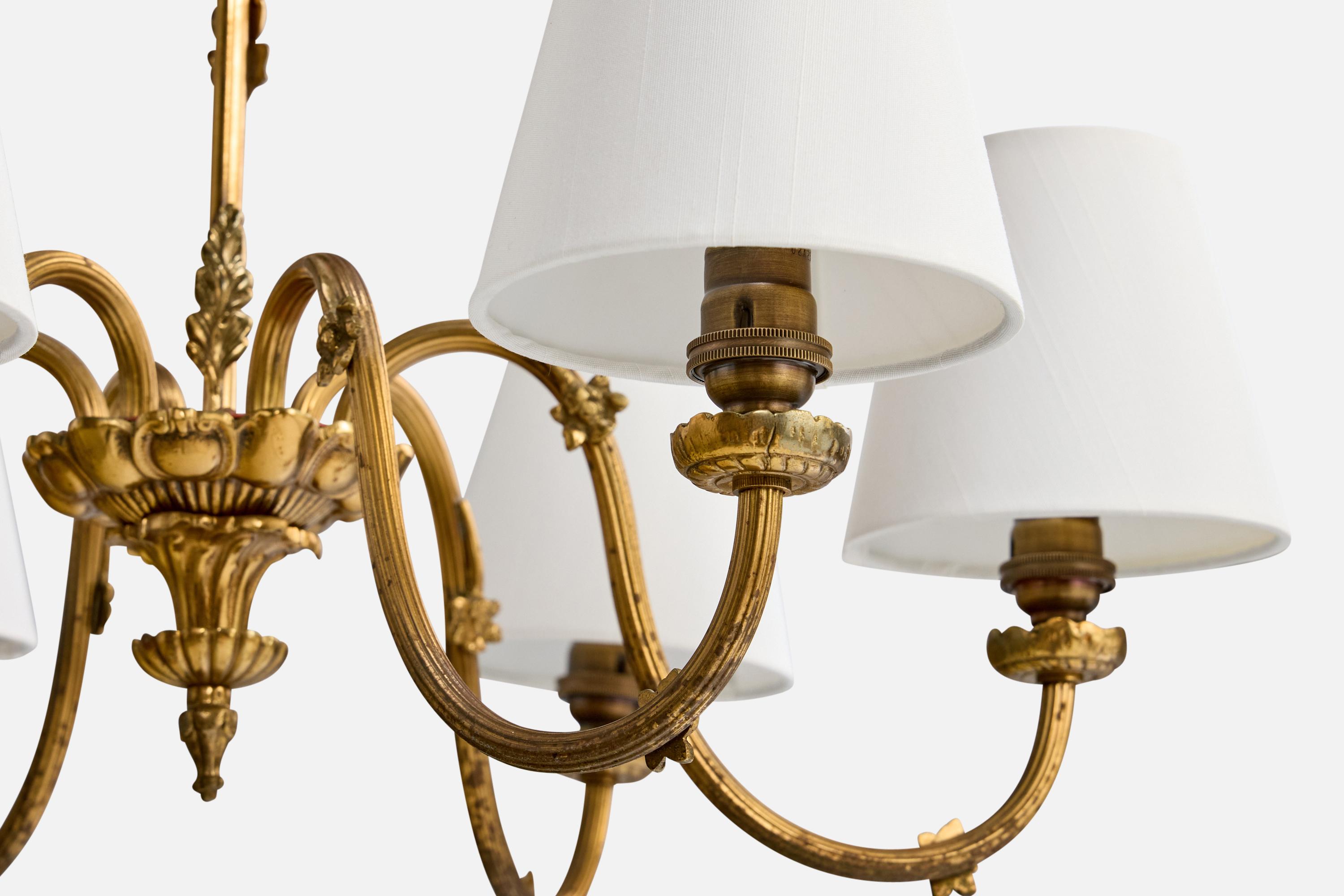 Metà XX secolo Lampadario di design francese, ottone, tessuto, Francia, anni '1950 in vendita