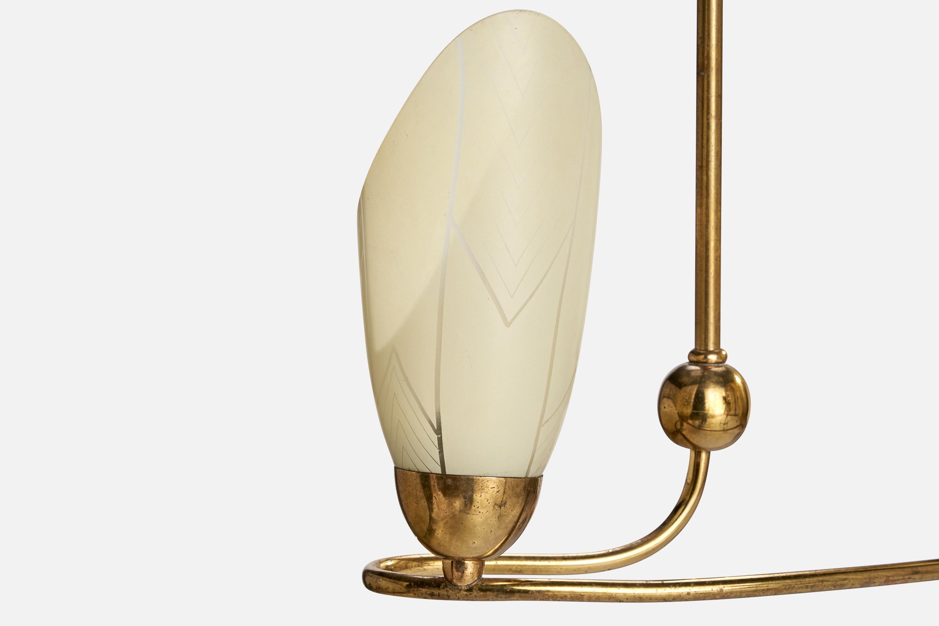 Ottone Designer francese, lampadario, ottone, vetro, Francia, anni '50 in vendita