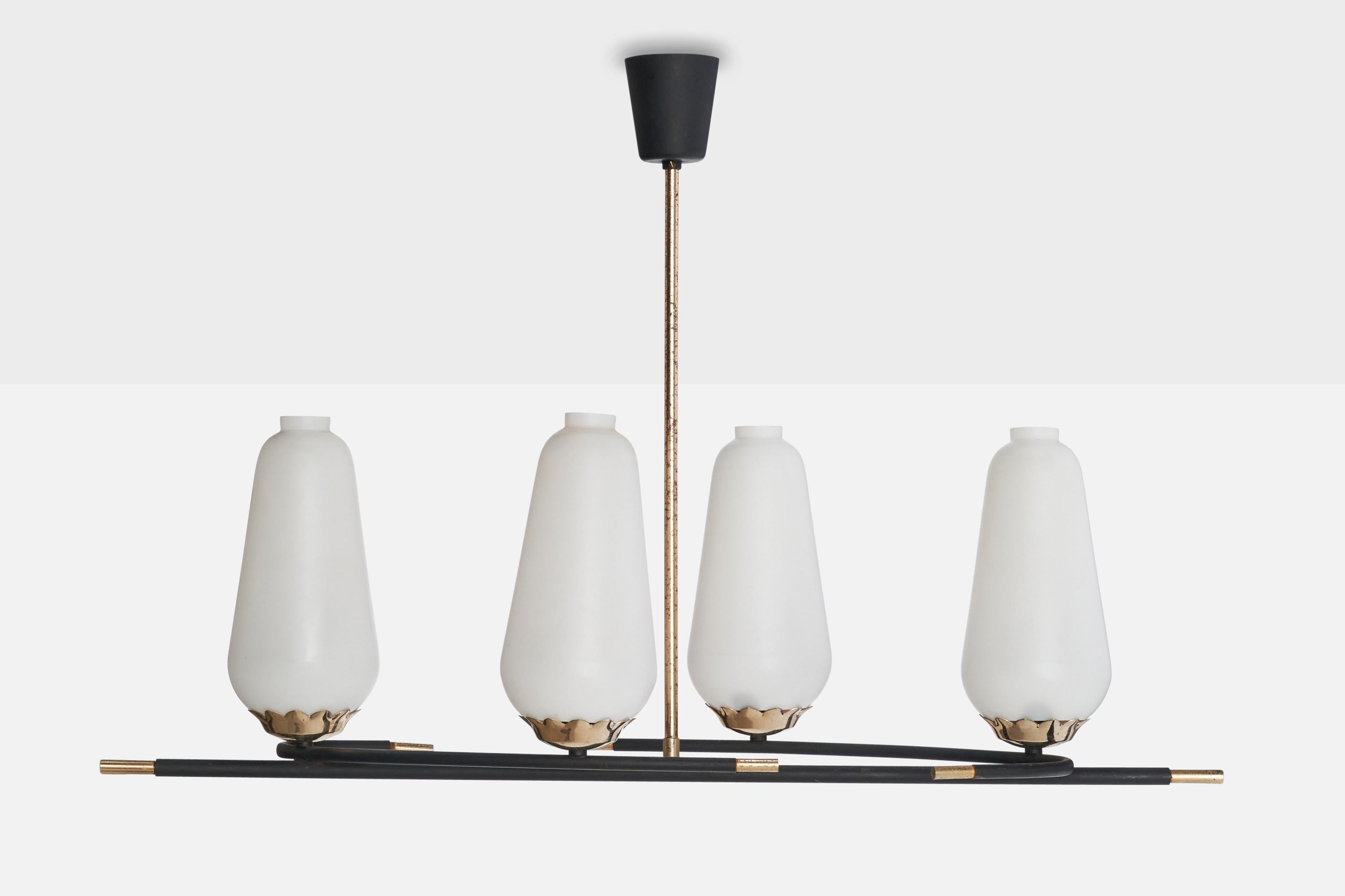 Mid-Century moderno Lampadario di design francese, ottone, metallo, vetro, Francia, anni '50 in vendita