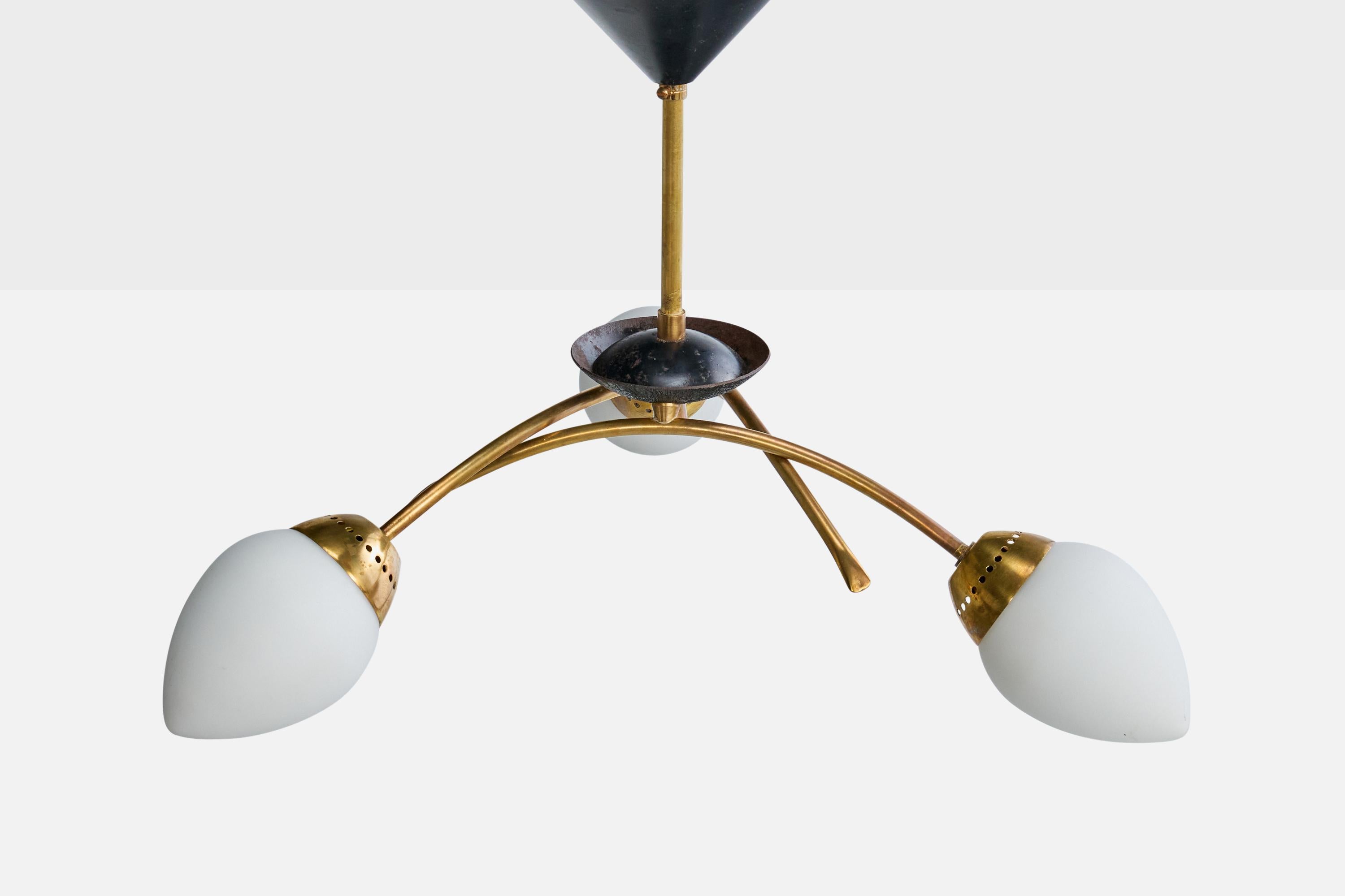 French Designer, Chandelier, Brass, Metal, Glass, France, 1950s In Good Condition For Sale In High Point, NC