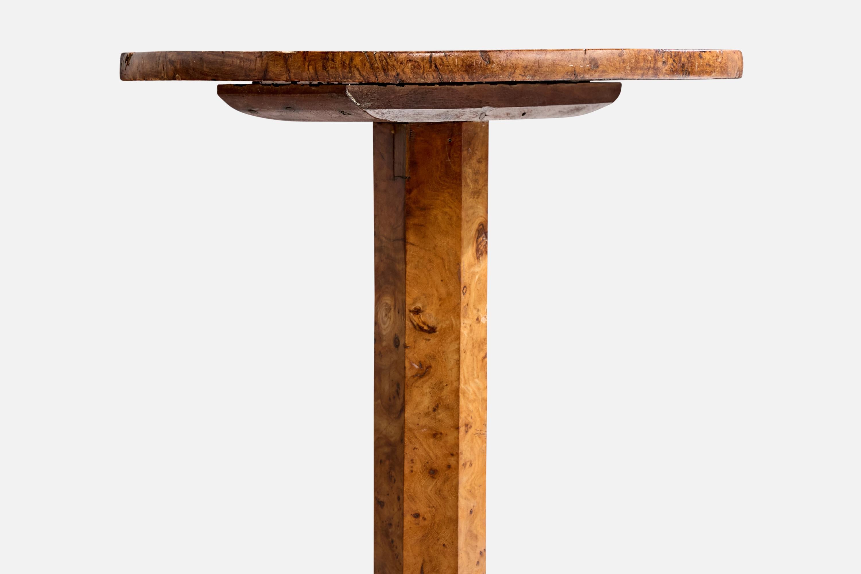 French Designer, End Table, Burl Wood, France, 1920s For Sale 1