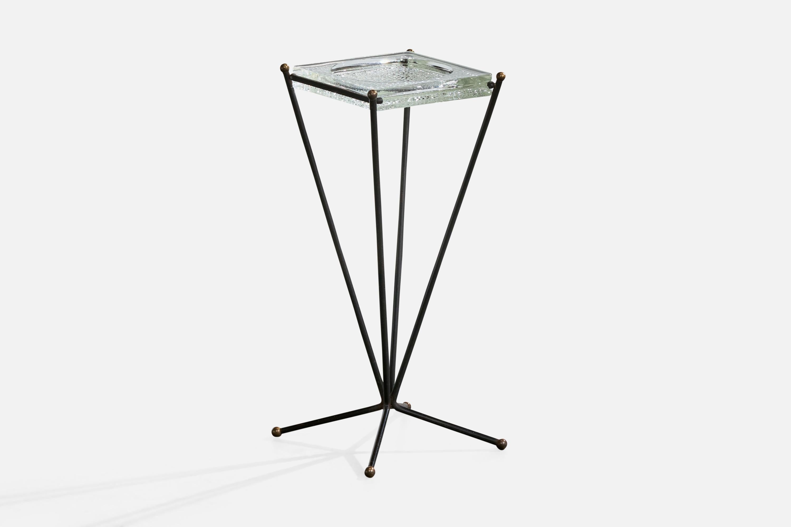 A black-lacquered metal, brass and glass end table or side table designed and produced in France, c. 1950s.

Overall Dimensions (inches): 21.25