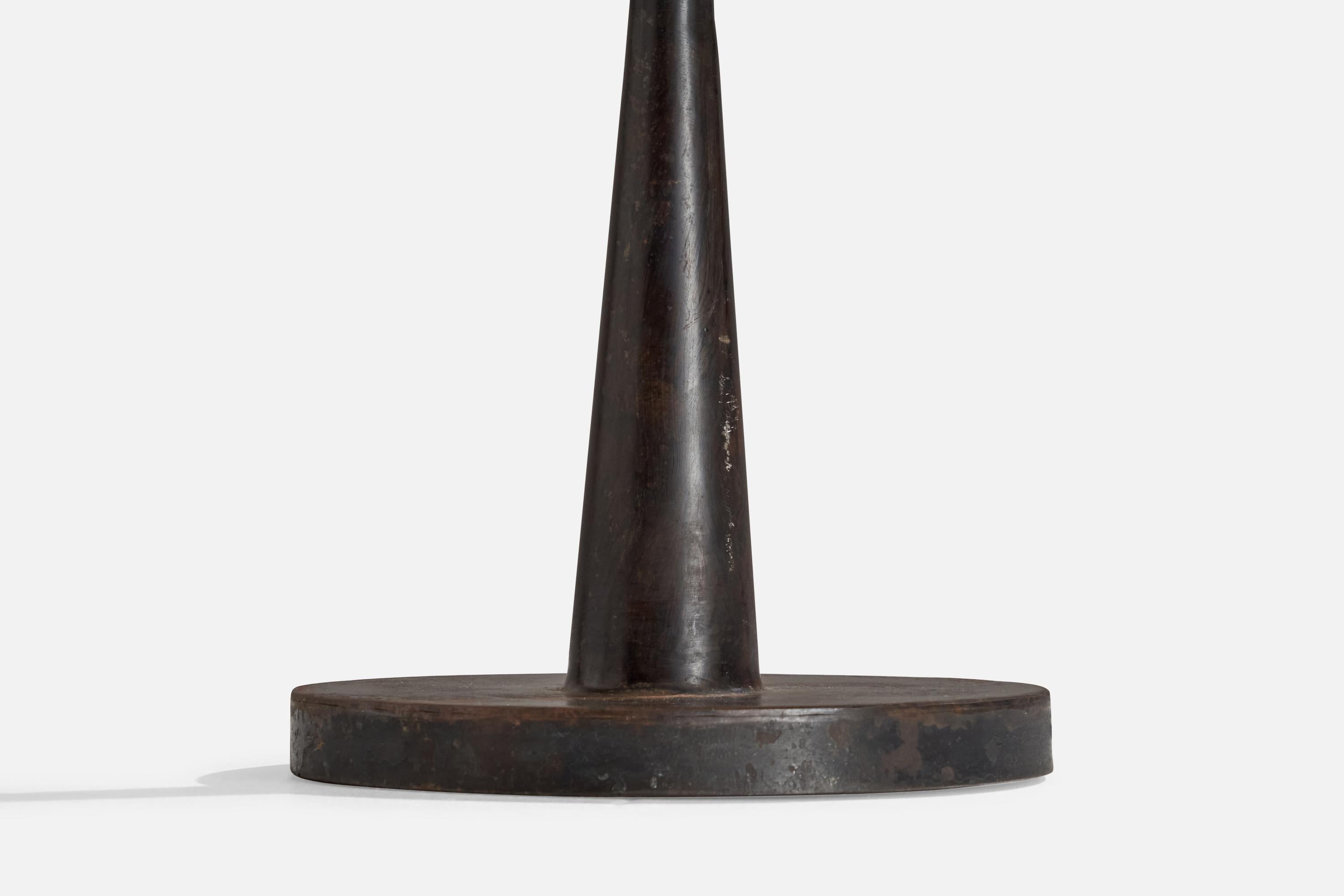French Designer, Floor Lamp, Metal, Brass, Rattan, France, 1970s For Sale 3