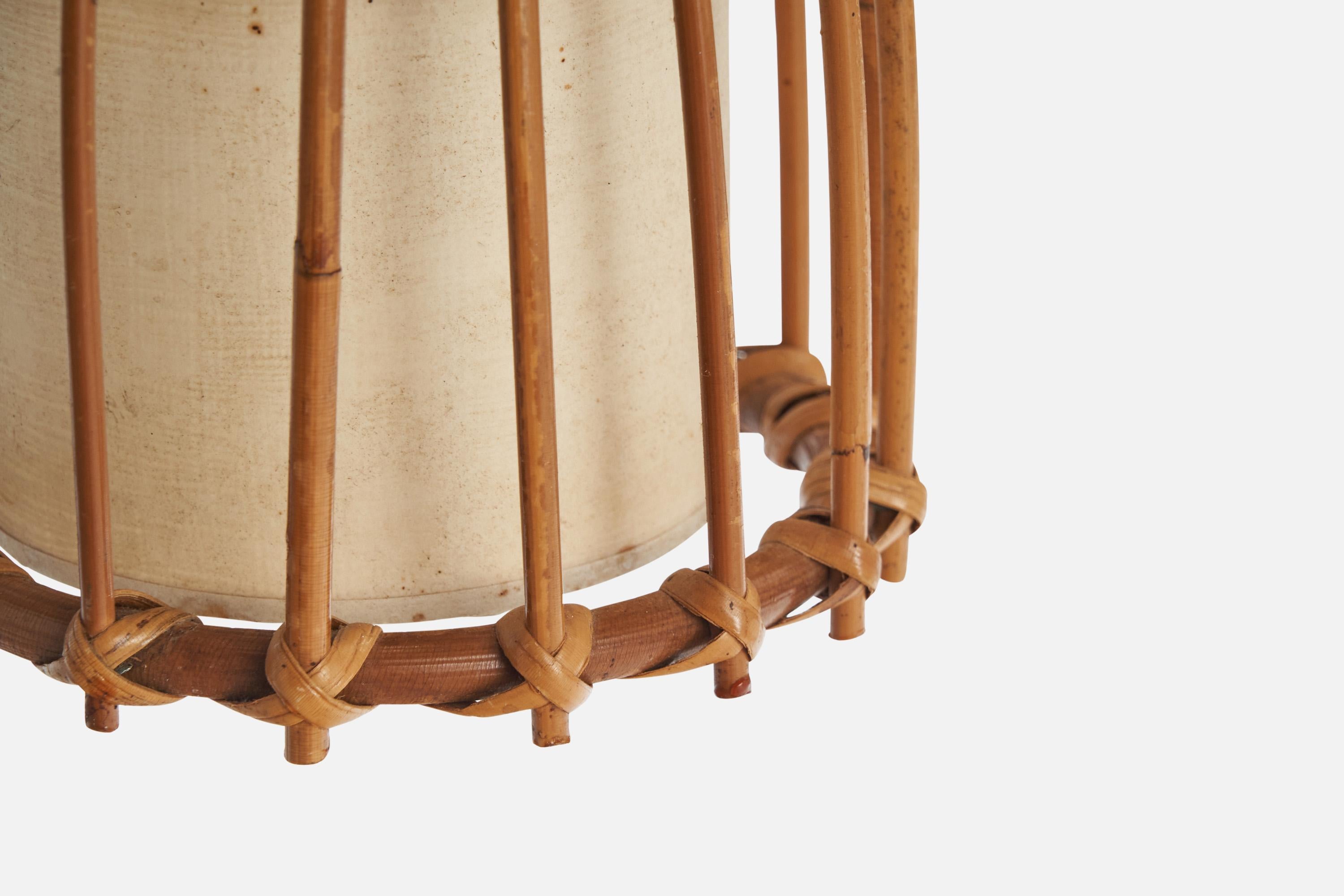 Designer francese, lampada a sospensione, bambù, rattan, tessuto, Francia, anni '70 in vendita 3