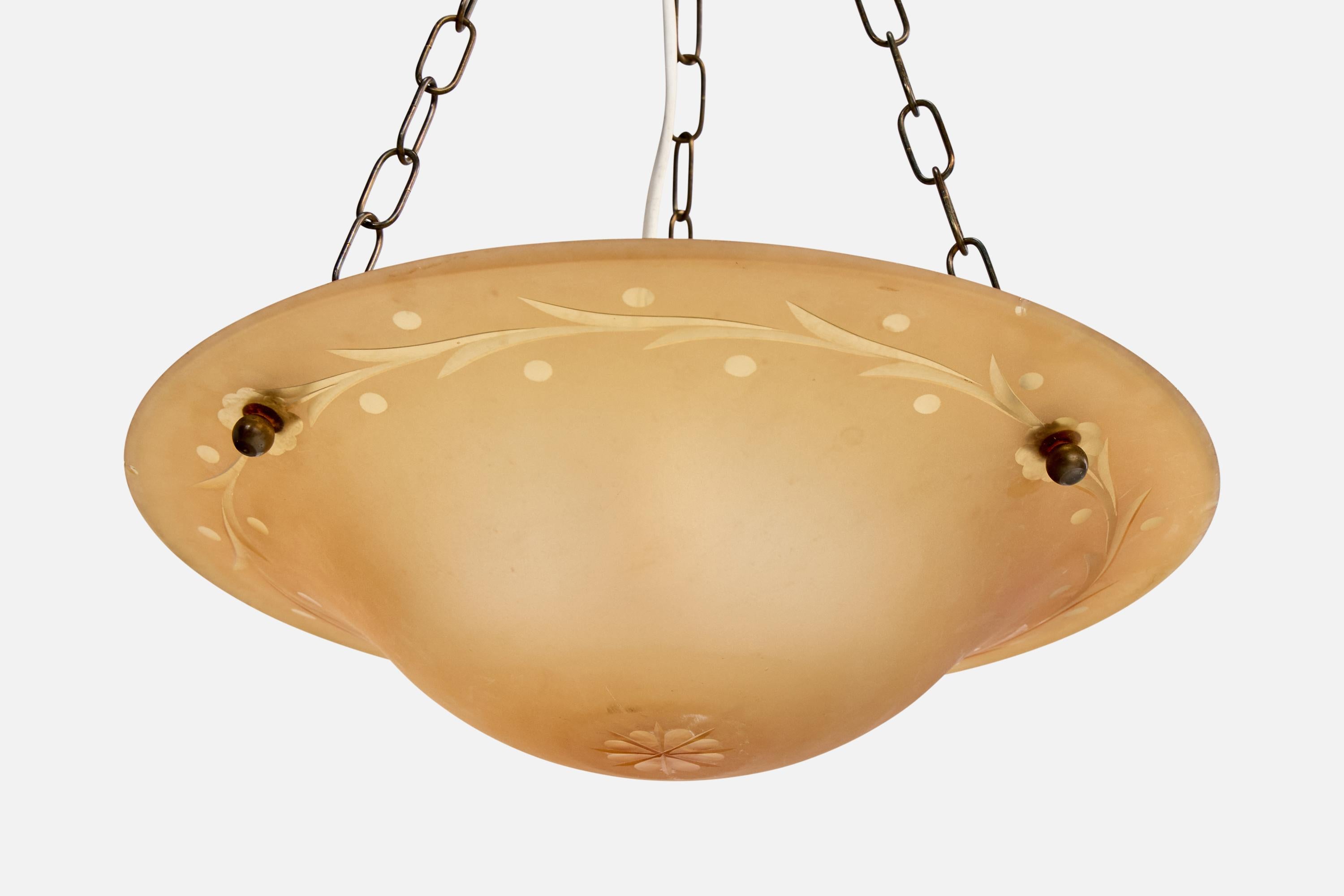 Metà XX secolo Designer francese, lampada a sospensione, ottone, vetro, Francia, anni '1930 in vendita