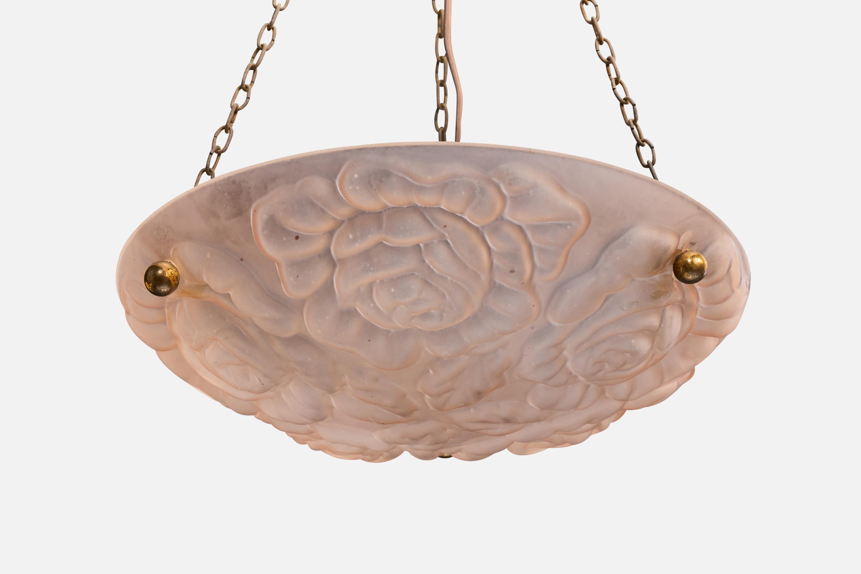 Designer francese, lampada a sospensione, ottone, vetro, Francia, anni '1930 In condizioni buone in vendita a High Point, NC