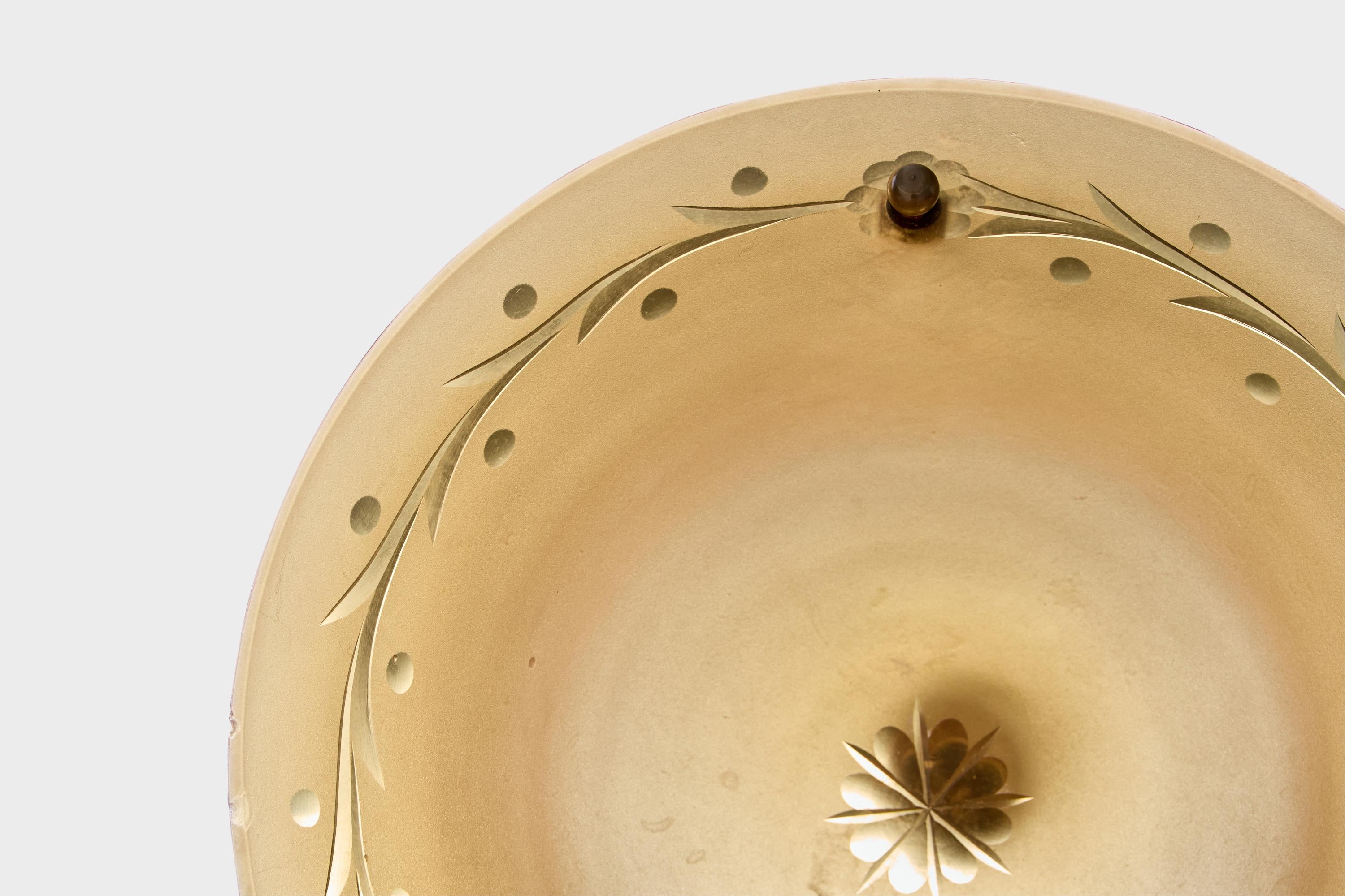 Designer francese, lampada a sospensione, ottone, vetro, Francia, anni '1930 in vendita 1