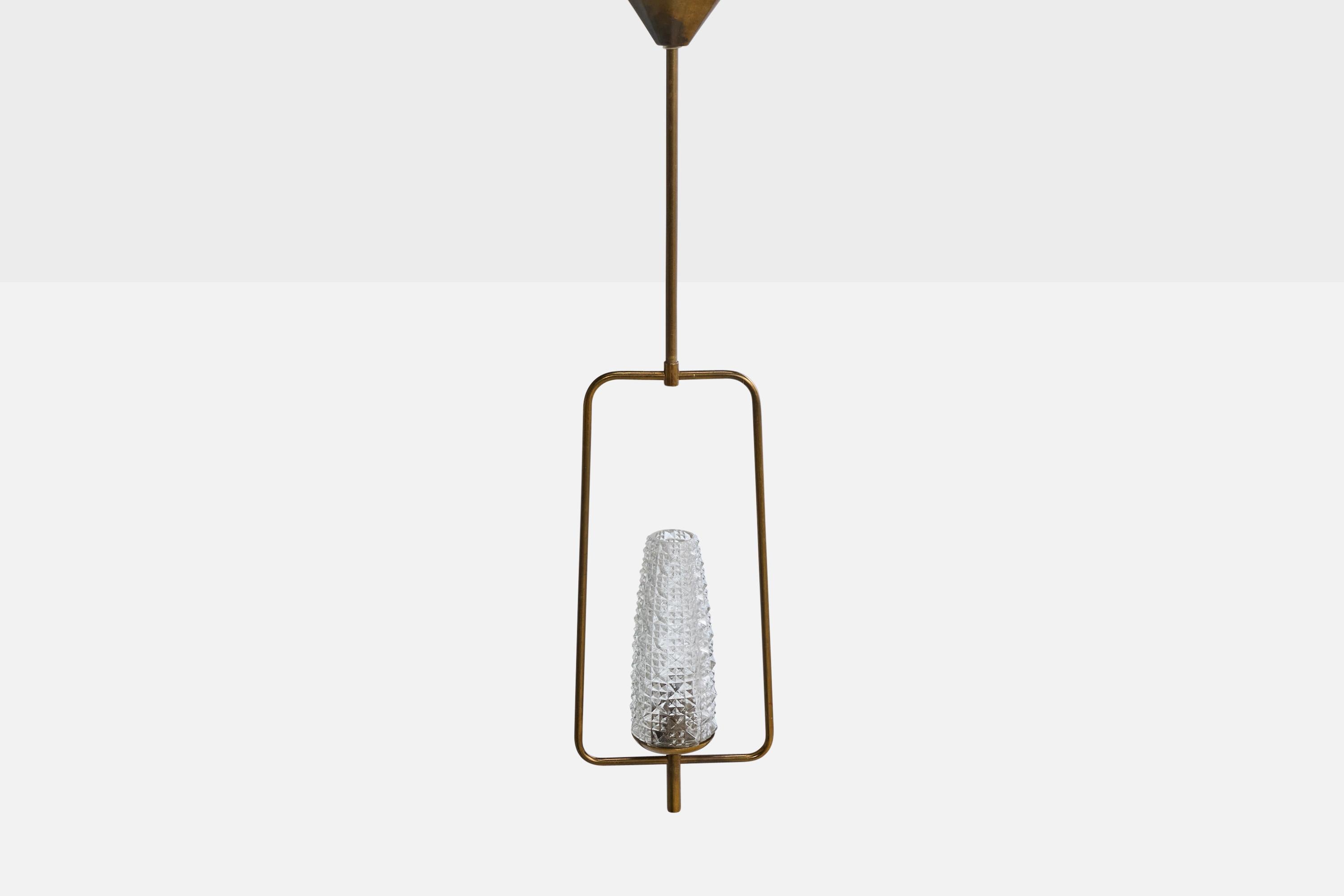 Francese Designer francese, lampada a sospensione, ottone, vetro, Francia, anni '50 in vendita
