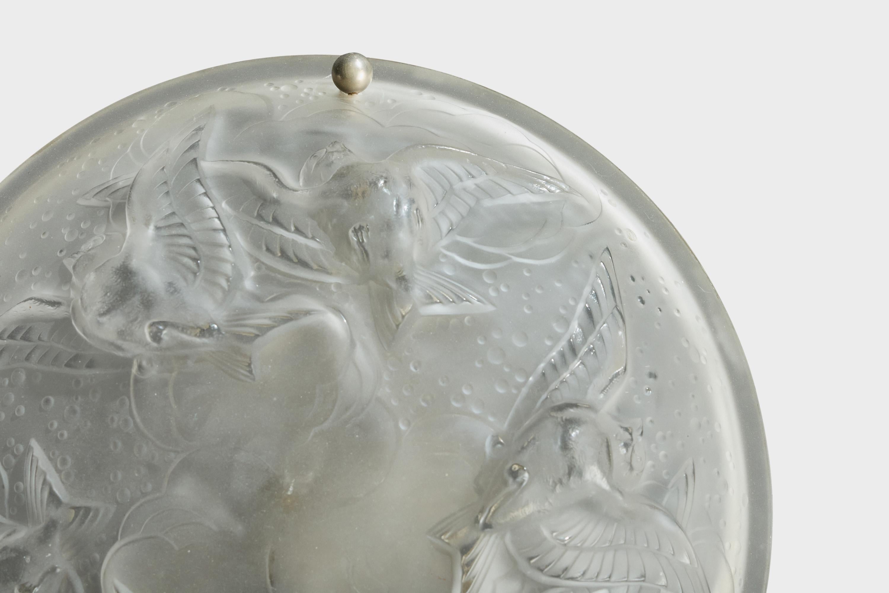 Metà XX secolo Designer francese, lampada a sospensione, vetro, metallo, Francia, anni '1930 in vendita