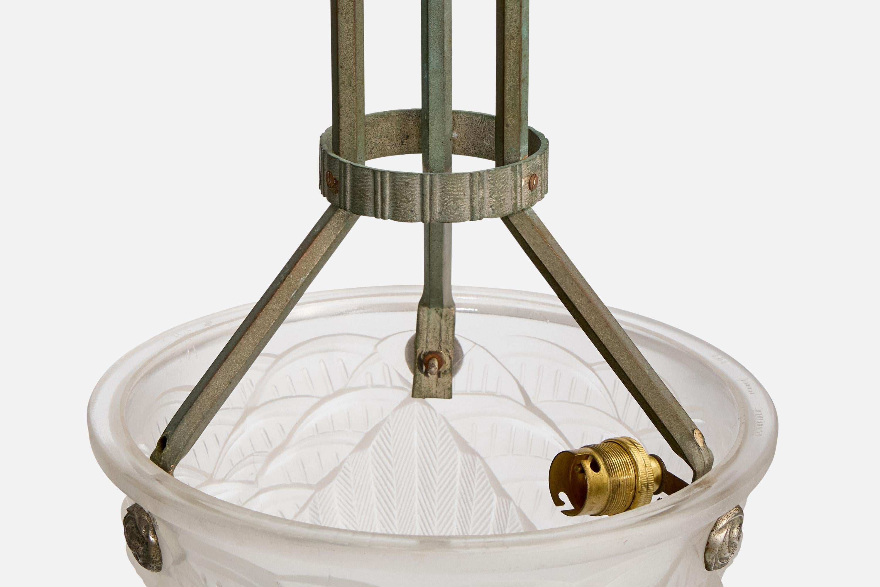 Designer francese, lampada a sospensione, vetro, metallo, Francia, anni '40 in vendita 2