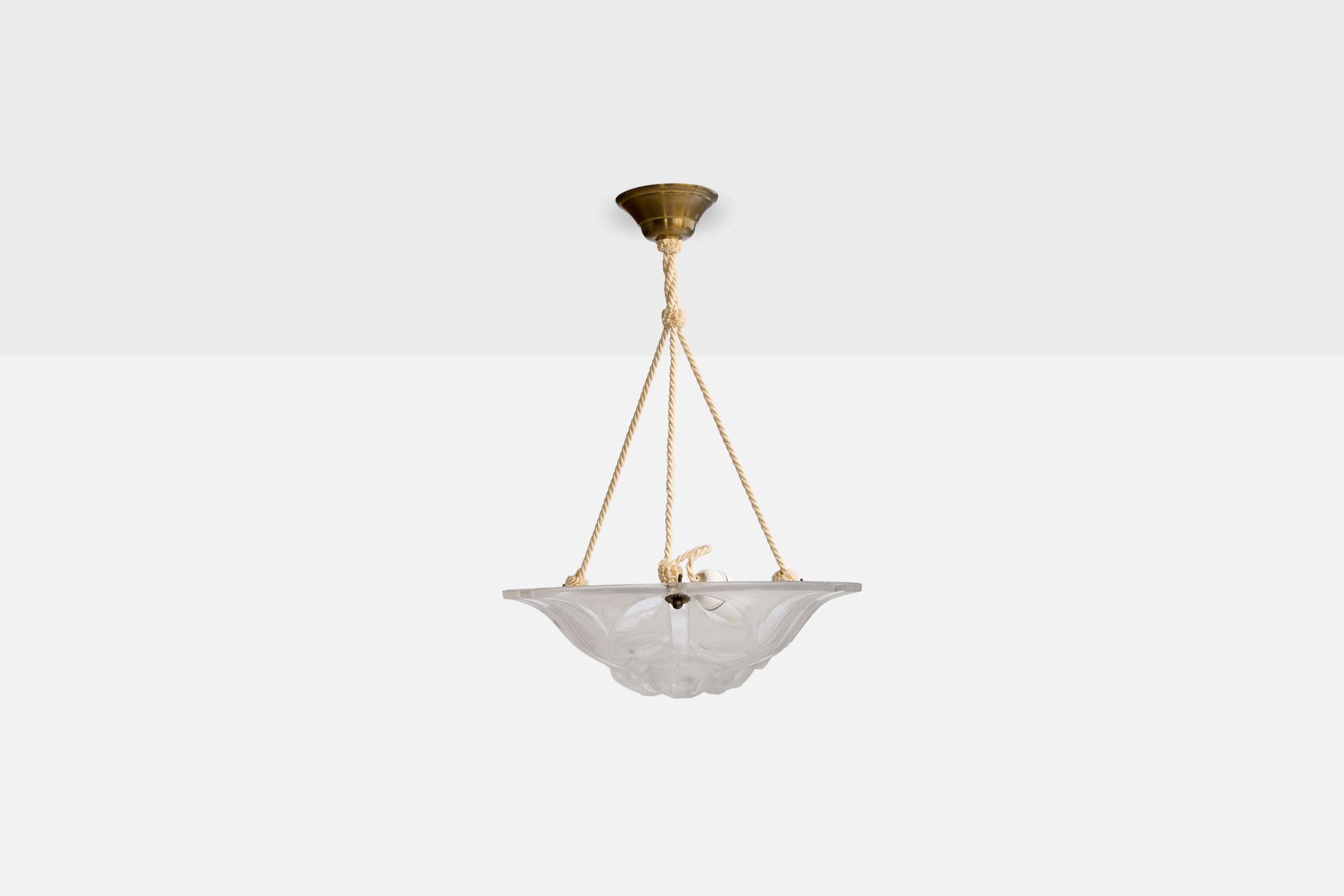 Francese Designer francese, lampada a sospensione, vetro, corda, ottone, Francia, anni '30 in vendita