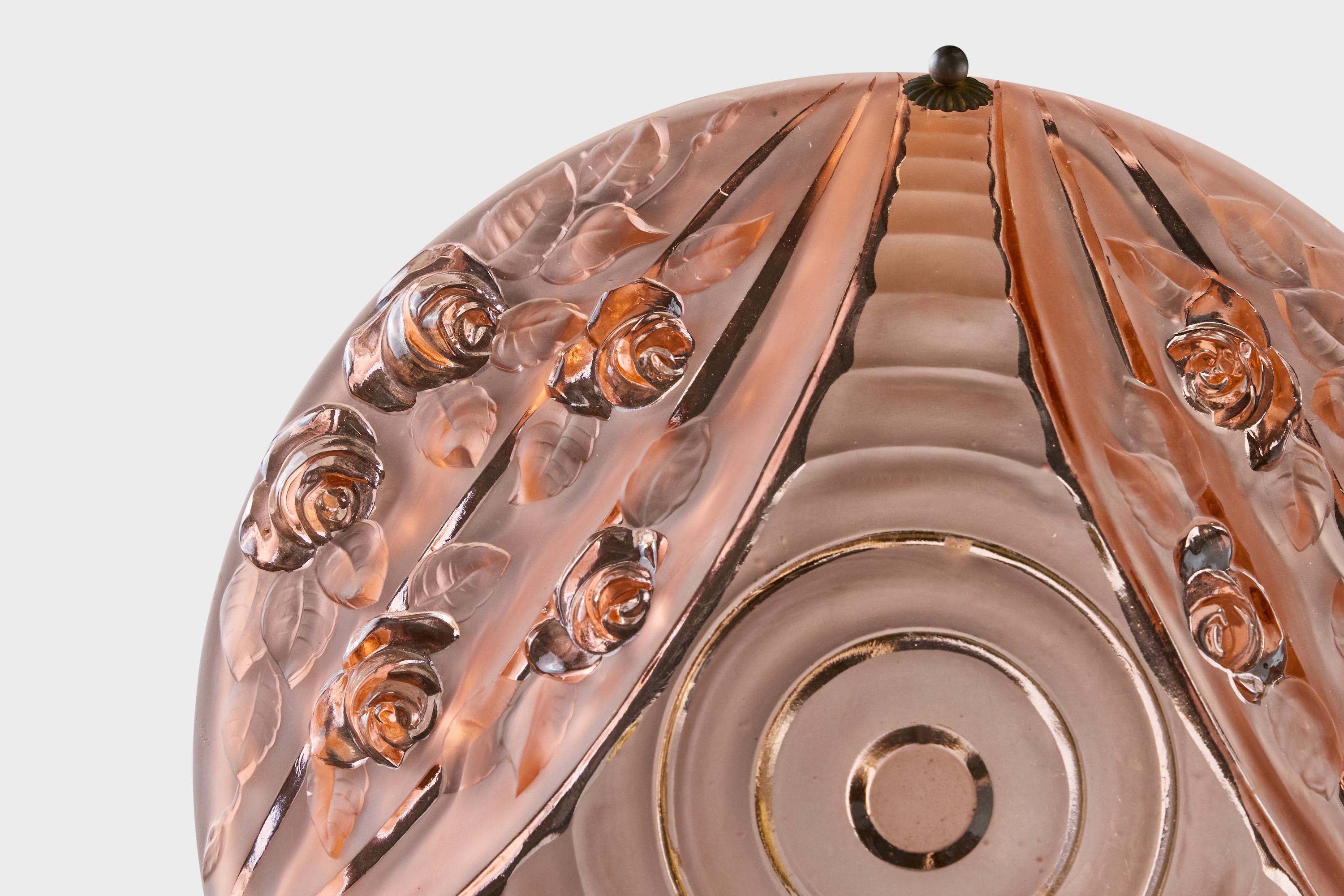 Metà XX secolo Designer francese, lampada a sospensione, vetro, corda, ottone, Francia, anni '30 in vendita