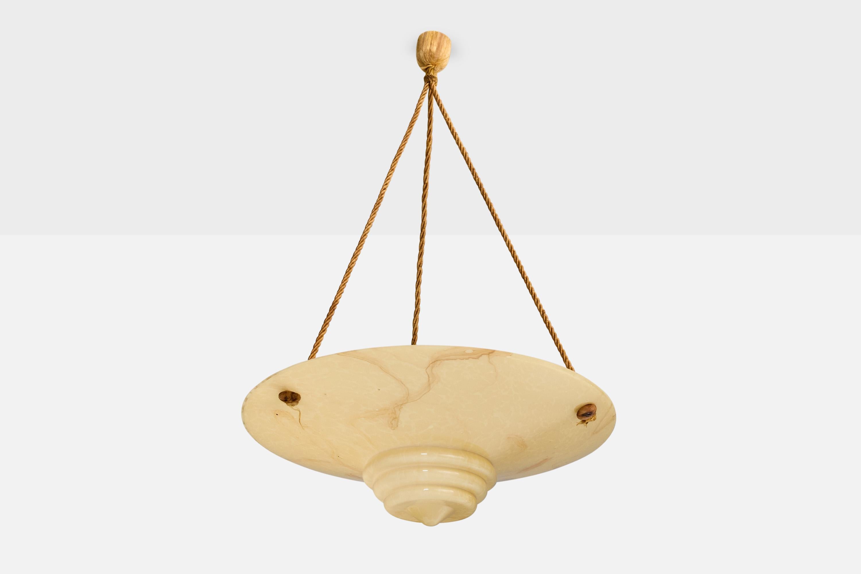 Una lampada a sospensione in vetro color alabastro e corda beige progettata e prodotta in Francia, negli anni '30 circa.

Dimensioni complessive (pollici): 23,0 