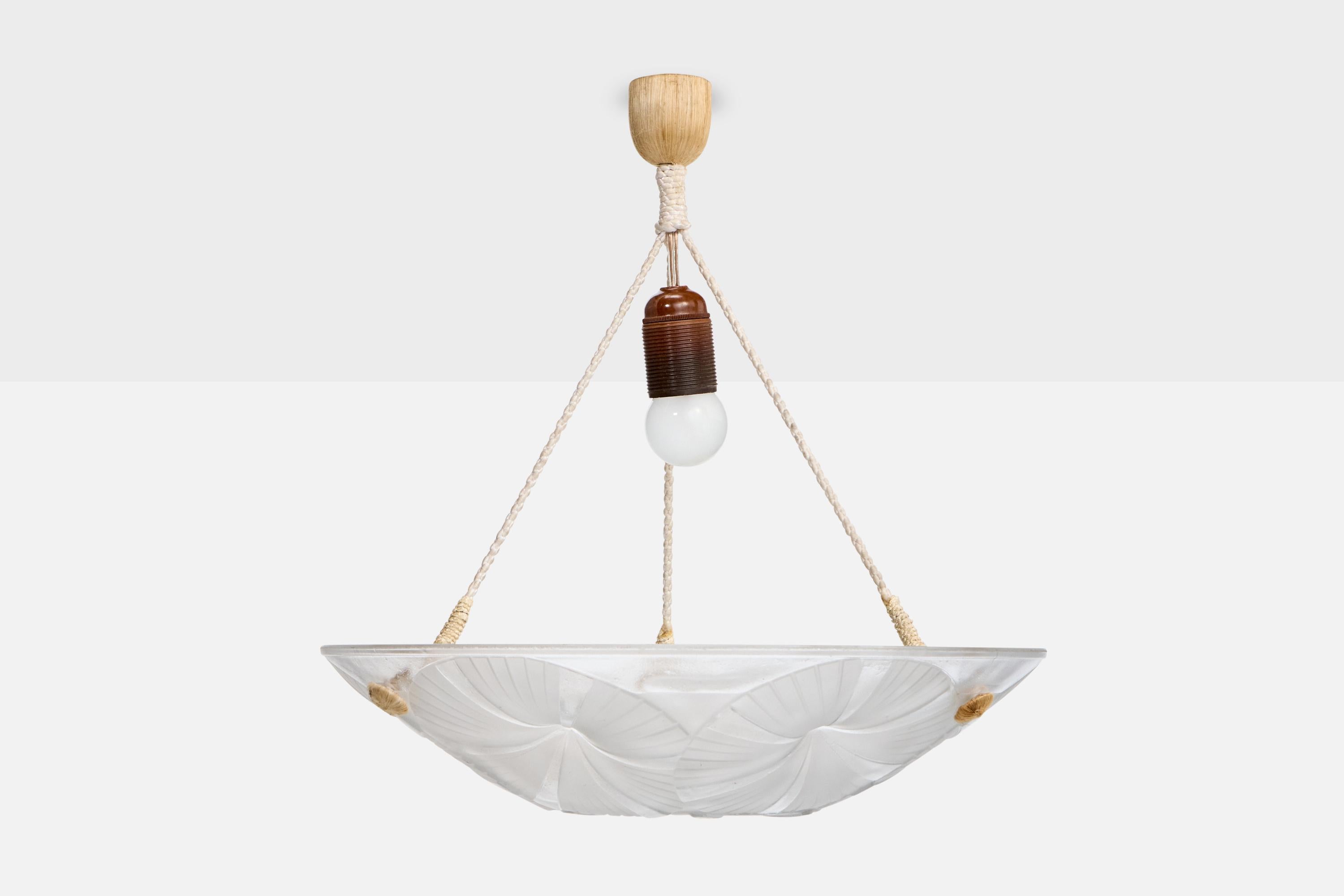 Francese Designer francese, lampada a sospensione, vetro, corda, Francia, anni '30 in vendita