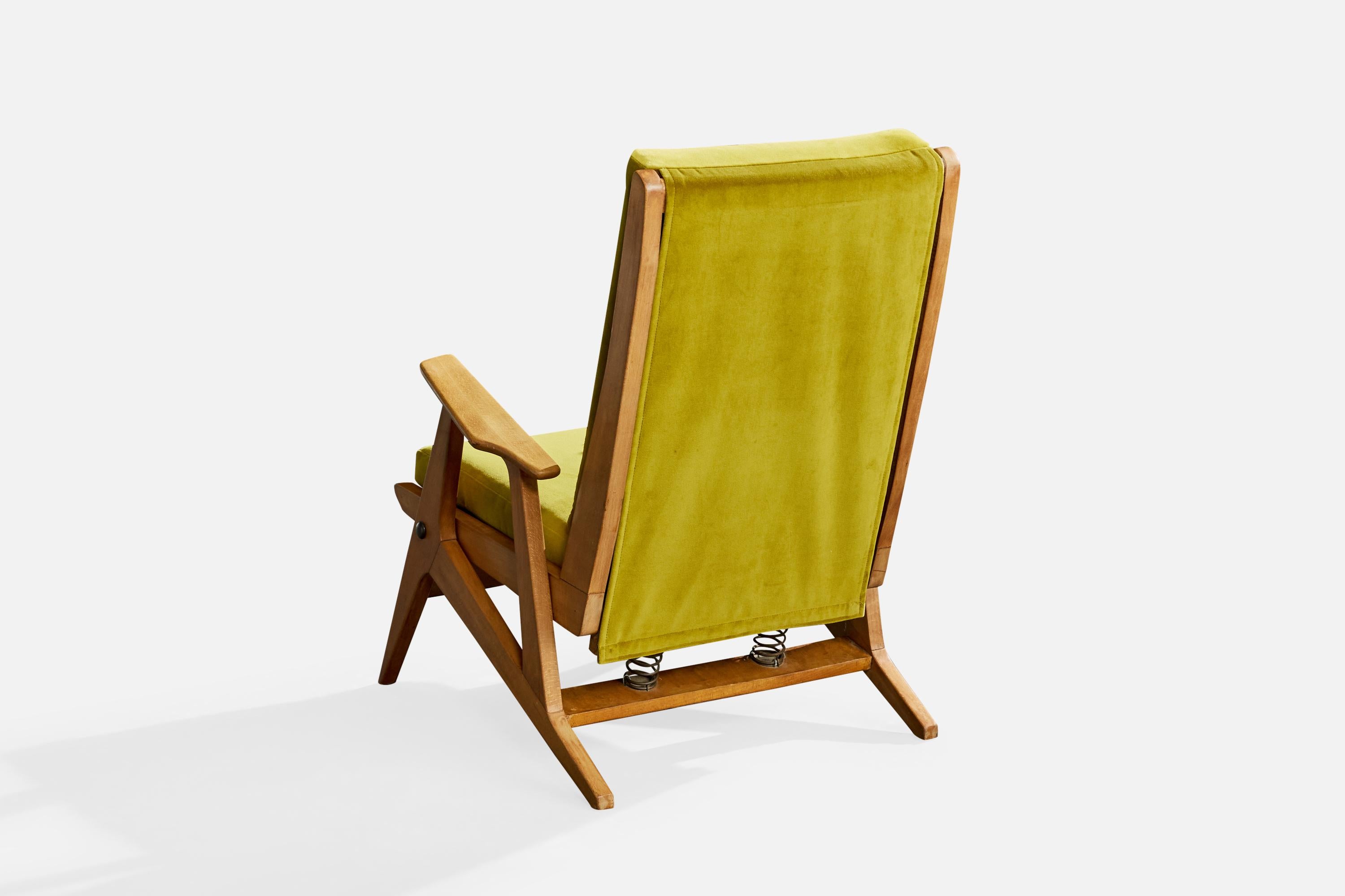 Designer français, chaise longue à bascule, Wood, velours, France, années 1950 État moyen - En vente à High Point, NC