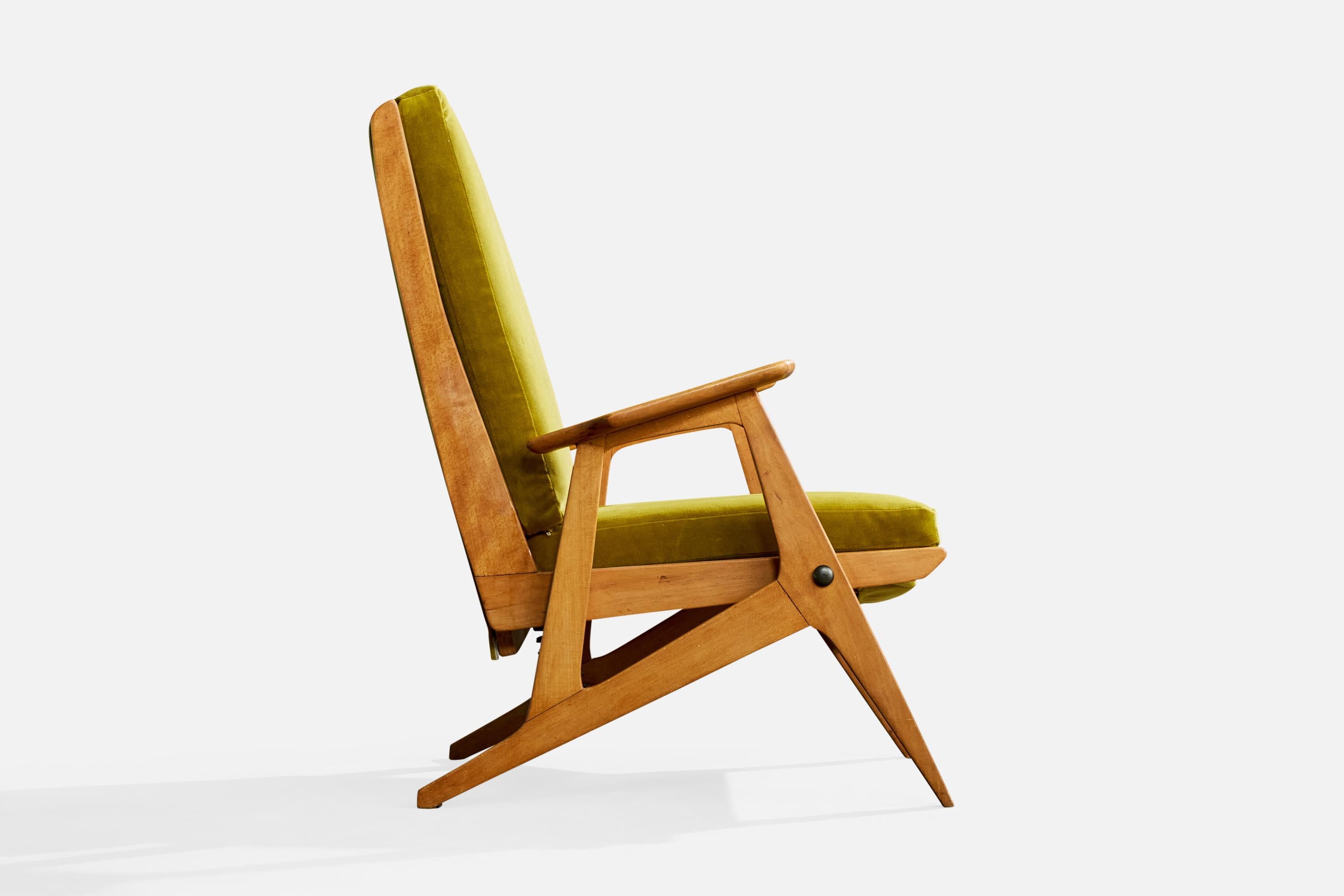 Milieu du XXe siècle Designer français, chaise longue à bascule, Wood, velours, France, années 1950 en vente