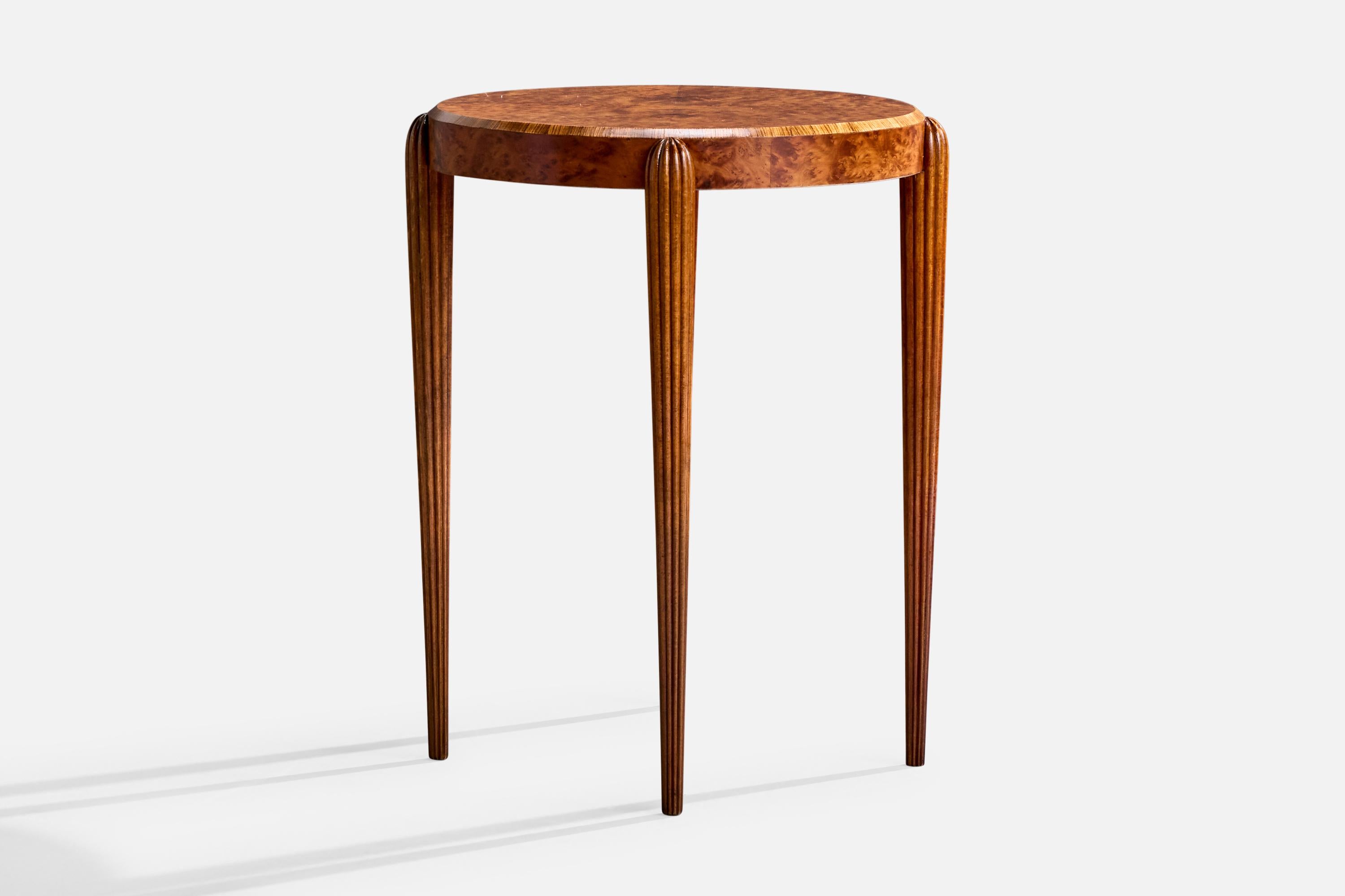 French Designer, Side Table, Cedar, Burl, France, 1920s In Good Condition For Sale In High Point, NC