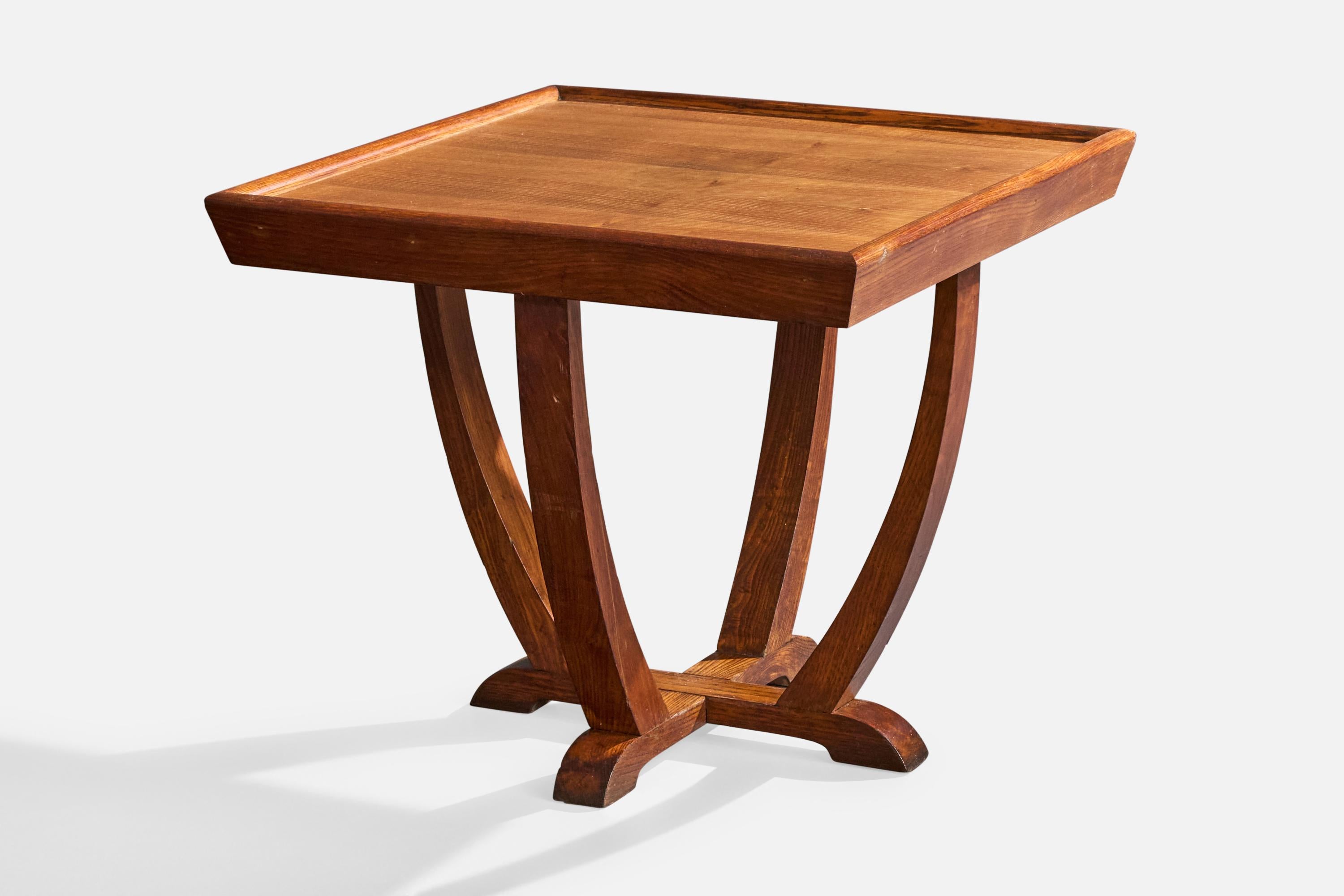 Tavolino in Oak o Guéridon Design e produzione francese, anni '30 circa.

Dimensioni complessive (pollici): 23,25 