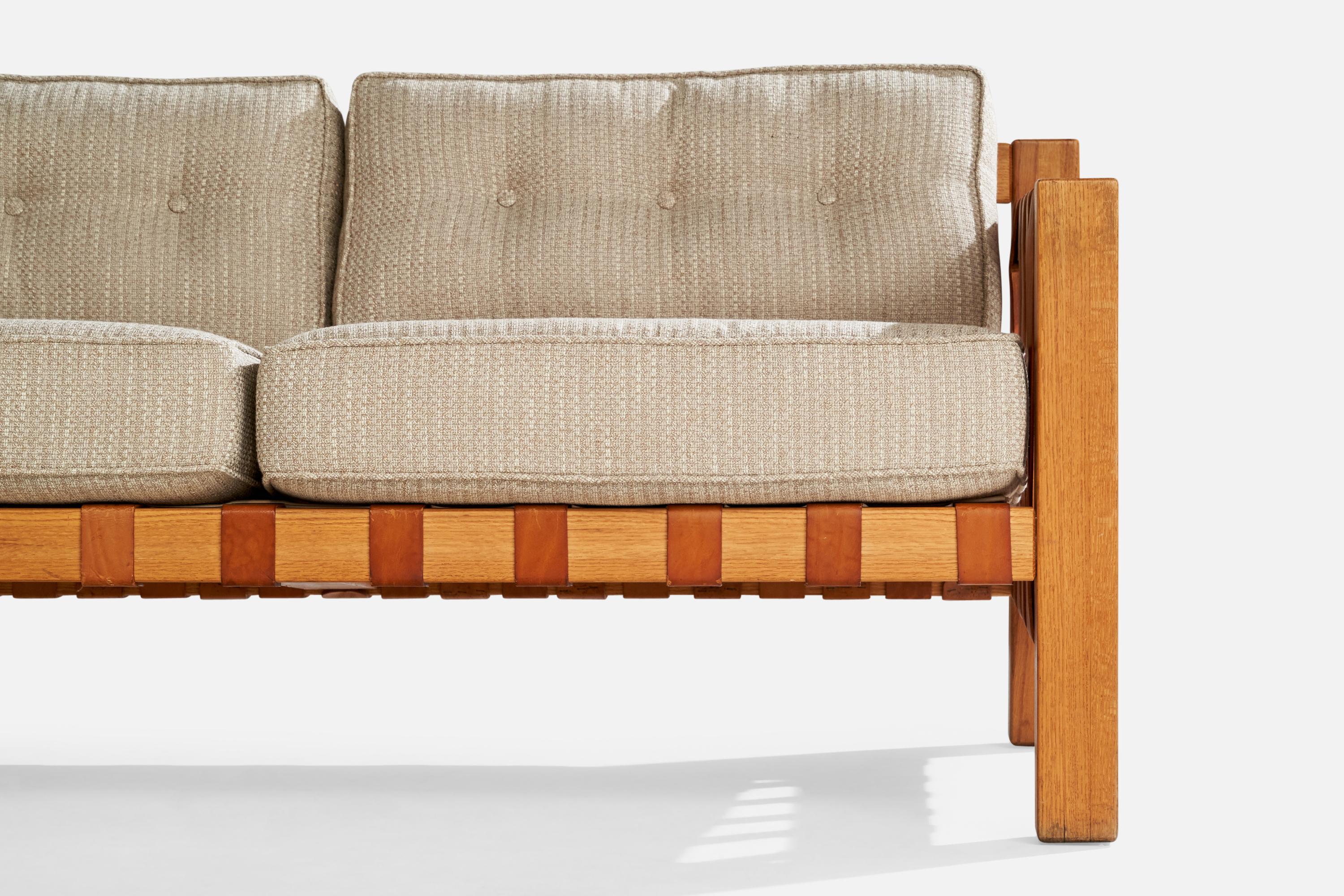 Designer français, Canapé, chêne, cuir, tissu, France, 1970 en vente 8