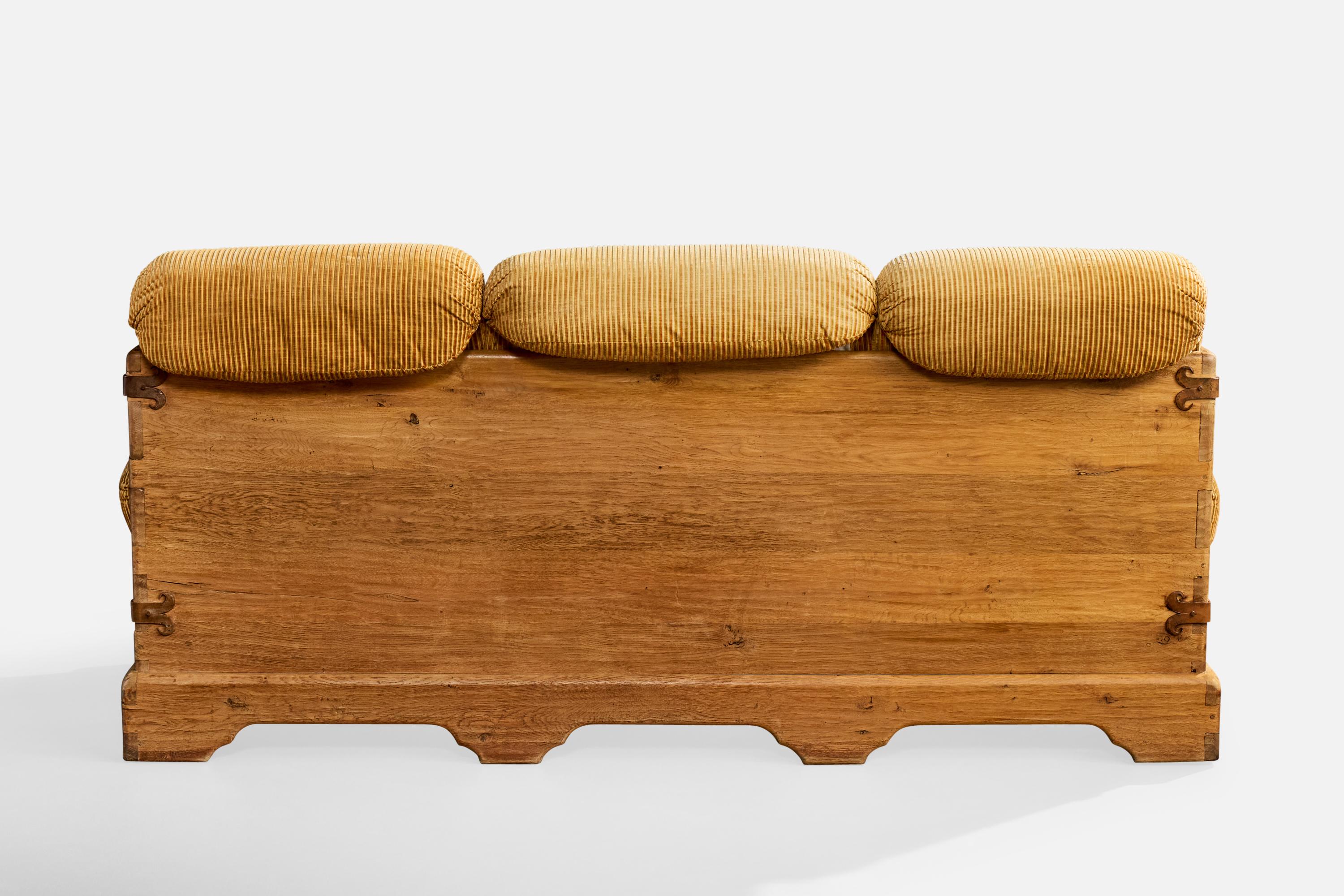 Divano di design francese, Wood, ferro, tessuto, Francia, anni '40 In condizioni buone in vendita a High Point, NC