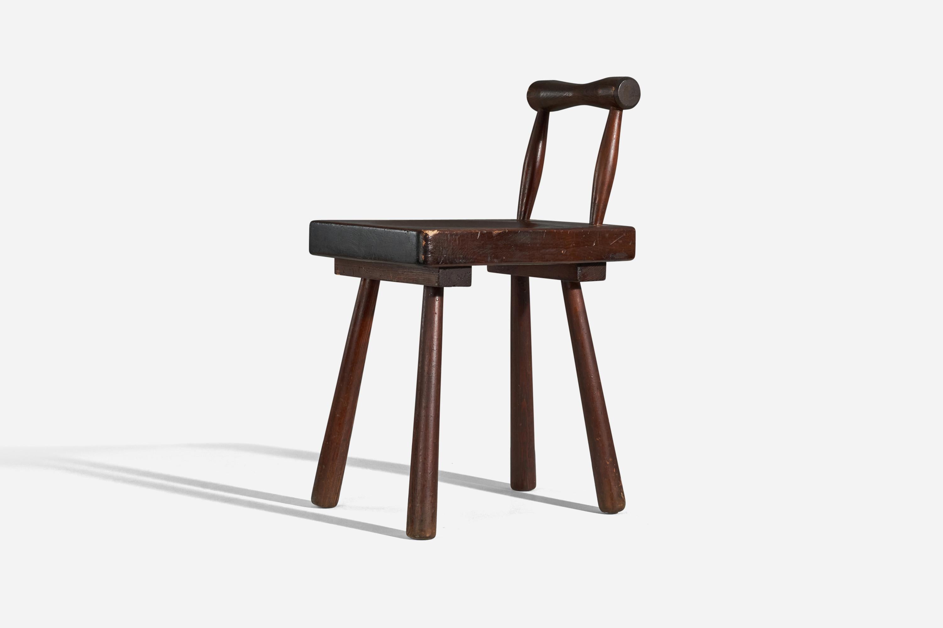 Französischer Designer, Hocker / Beistellstuhl, Massiv gebeiztes Holz, Frankreich, 1950er Jahre  (Moderne der Mitte des Jahrhunderts) im Angebot