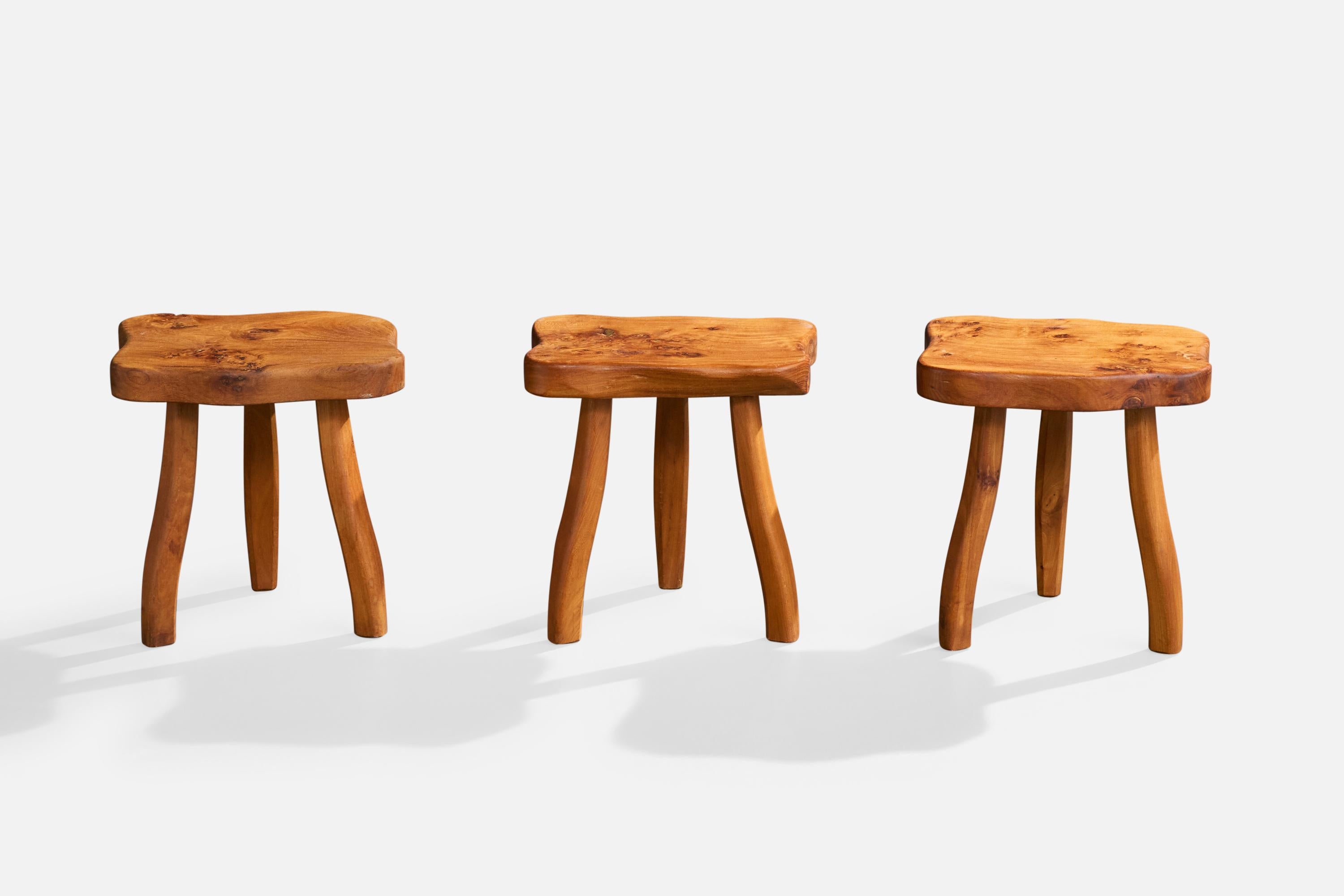 Mid-Century moderno Sgabelli di design francese, Olmo, Francia, anni '60 in vendita