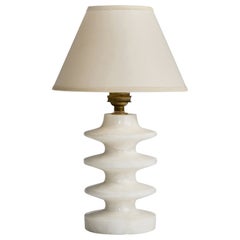 Französischer Designer, Tischlampe, Alabaster, Messing, Frankreich, 1950er Jahre