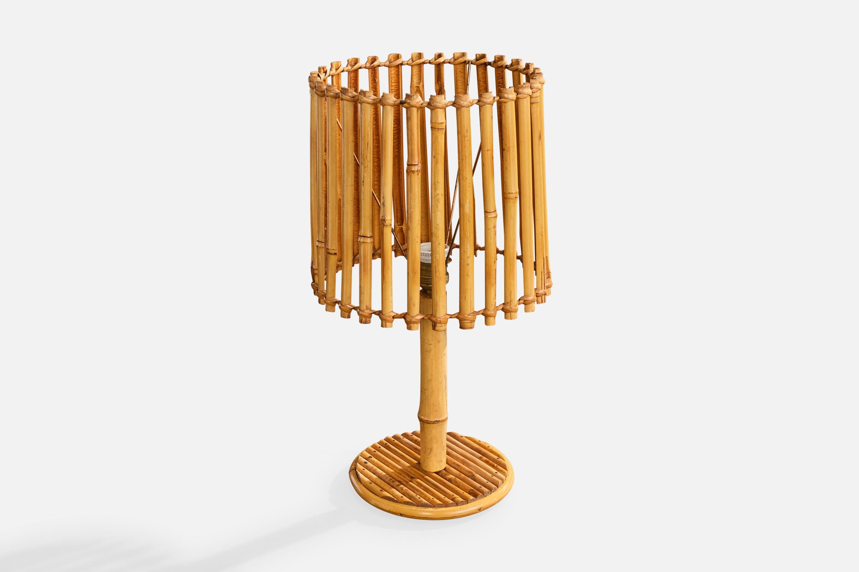 Mid-Century moderno Lampada da tavolo di design francese, bambù, rattan, Francia, anni '60 in vendita