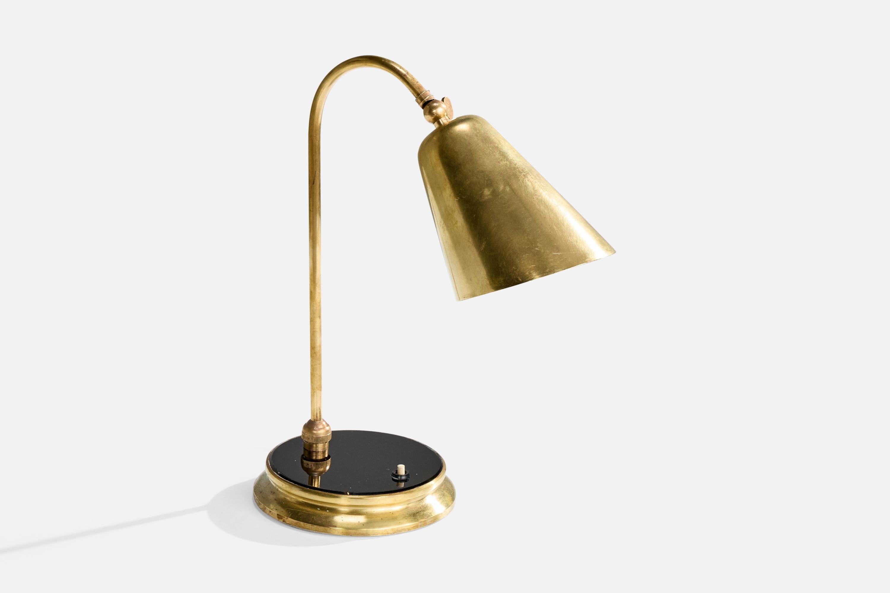 Französischer Designer, Tischlampe, Messing, Acryl, Frankreich, 1950er Jahre im Zustand „Gut“ im Angebot in High Point, NC