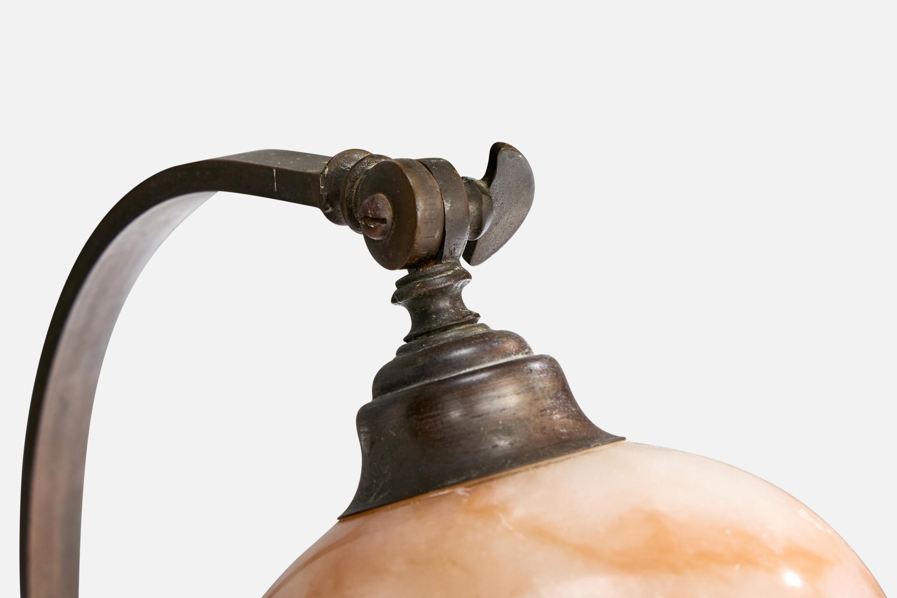 Lampe de table de designer français, laiton, albâtre, France, années 1930 en vente 1