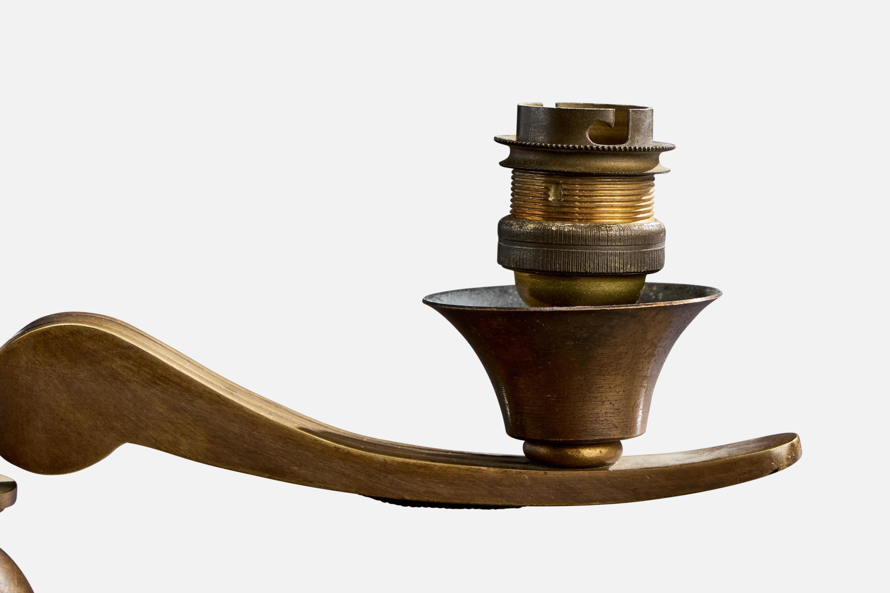 Metà XX secolo Lampada da tavolo di design francese, ottone, tessuto, Francia, anni '1940 in vendita