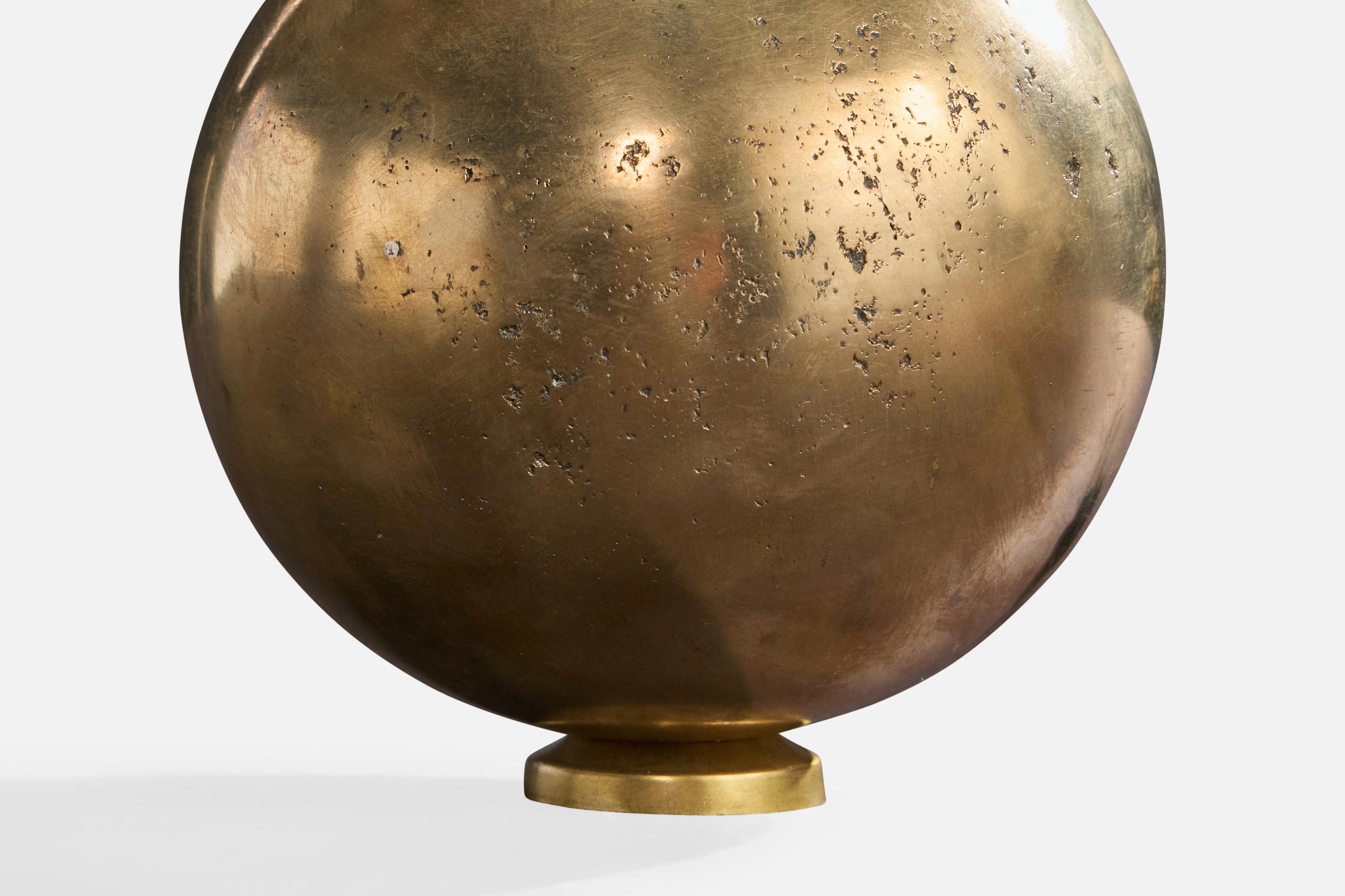 Laiton Lampe de table de designer français, laiton, France, années 1940 en vente