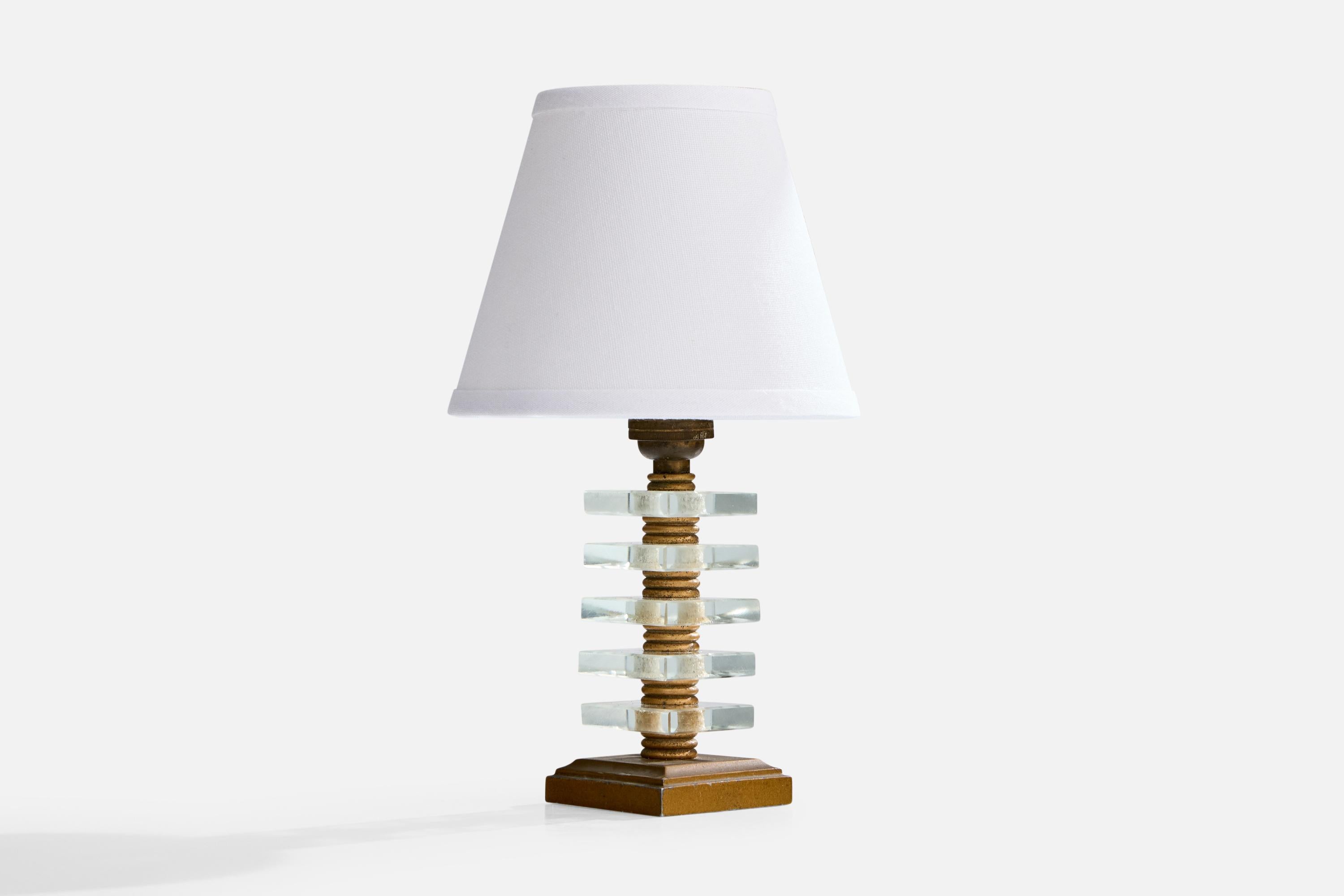 Französische Designerin, Tischlampe, Messing, Glas, Metall, Frankreich, 1950er Jahre (Moderne der Mitte des Jahrhunderts)