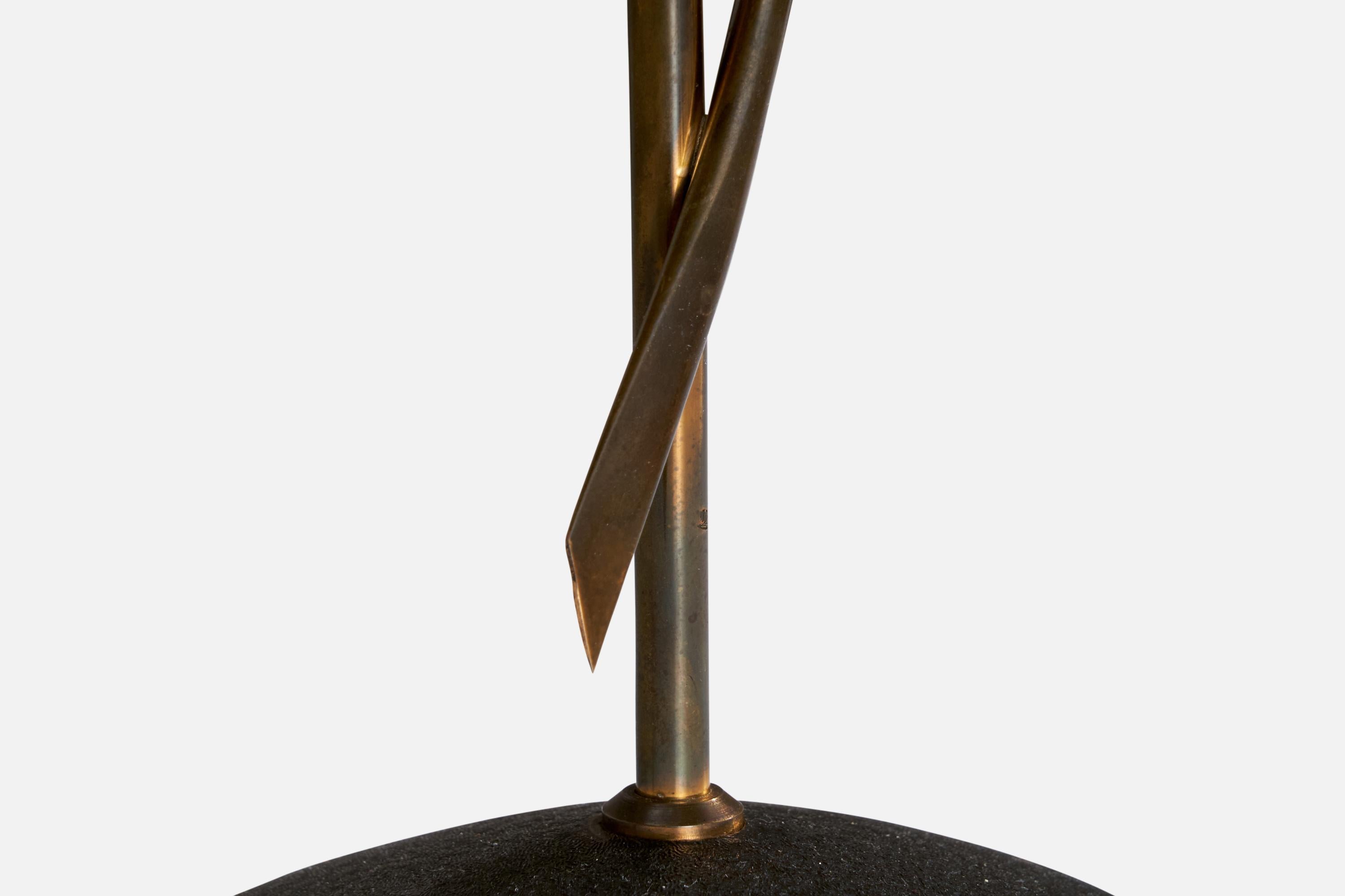 French Designer, Table Lamp, Brass, Metal, Fabric, France, 1950s In Good Condition For Sale In High Point, NC