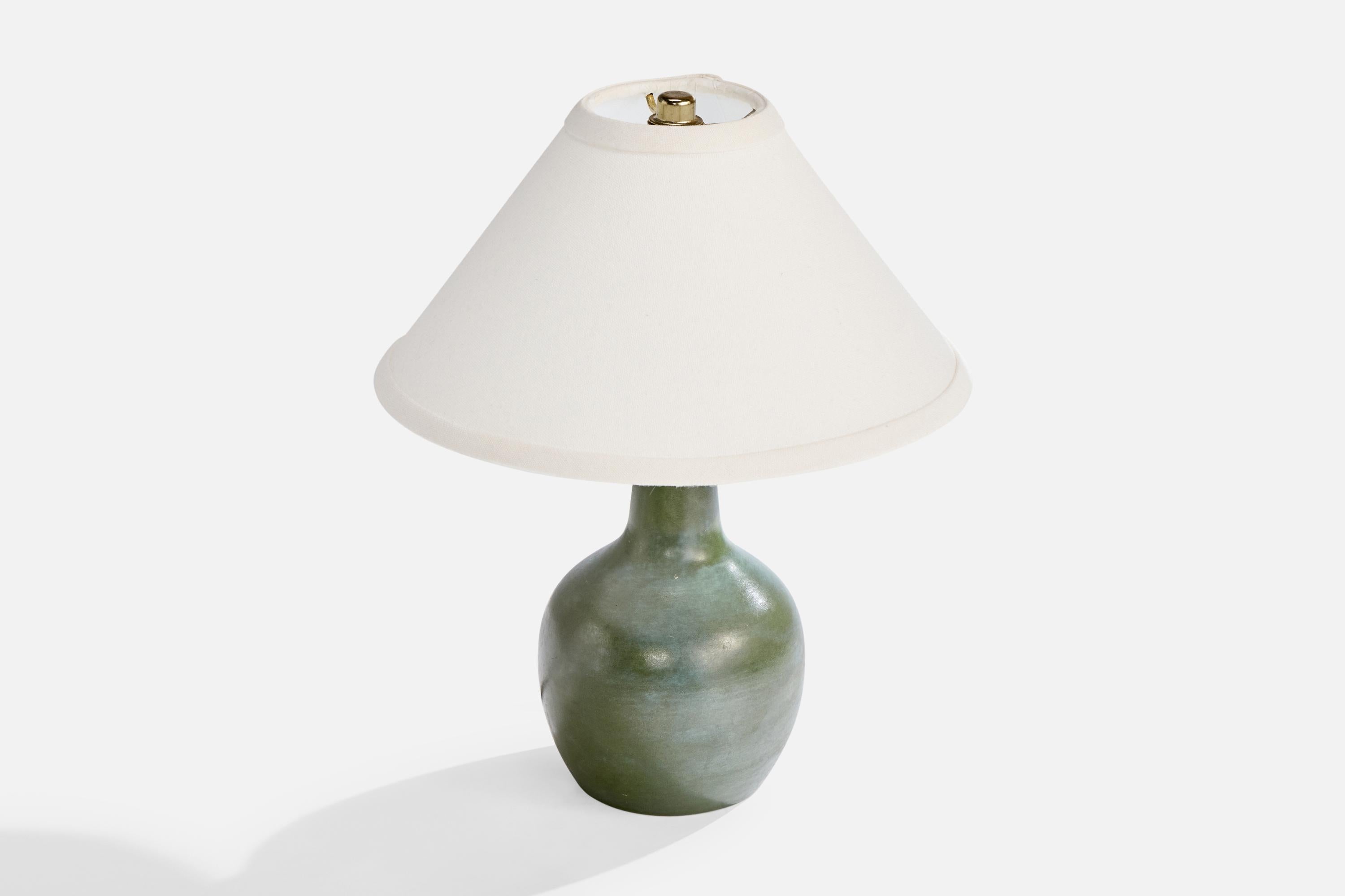 French Designer, Table Lamp, Ceramic, France, 1950s In Good Condition For Sale In High Point, NC