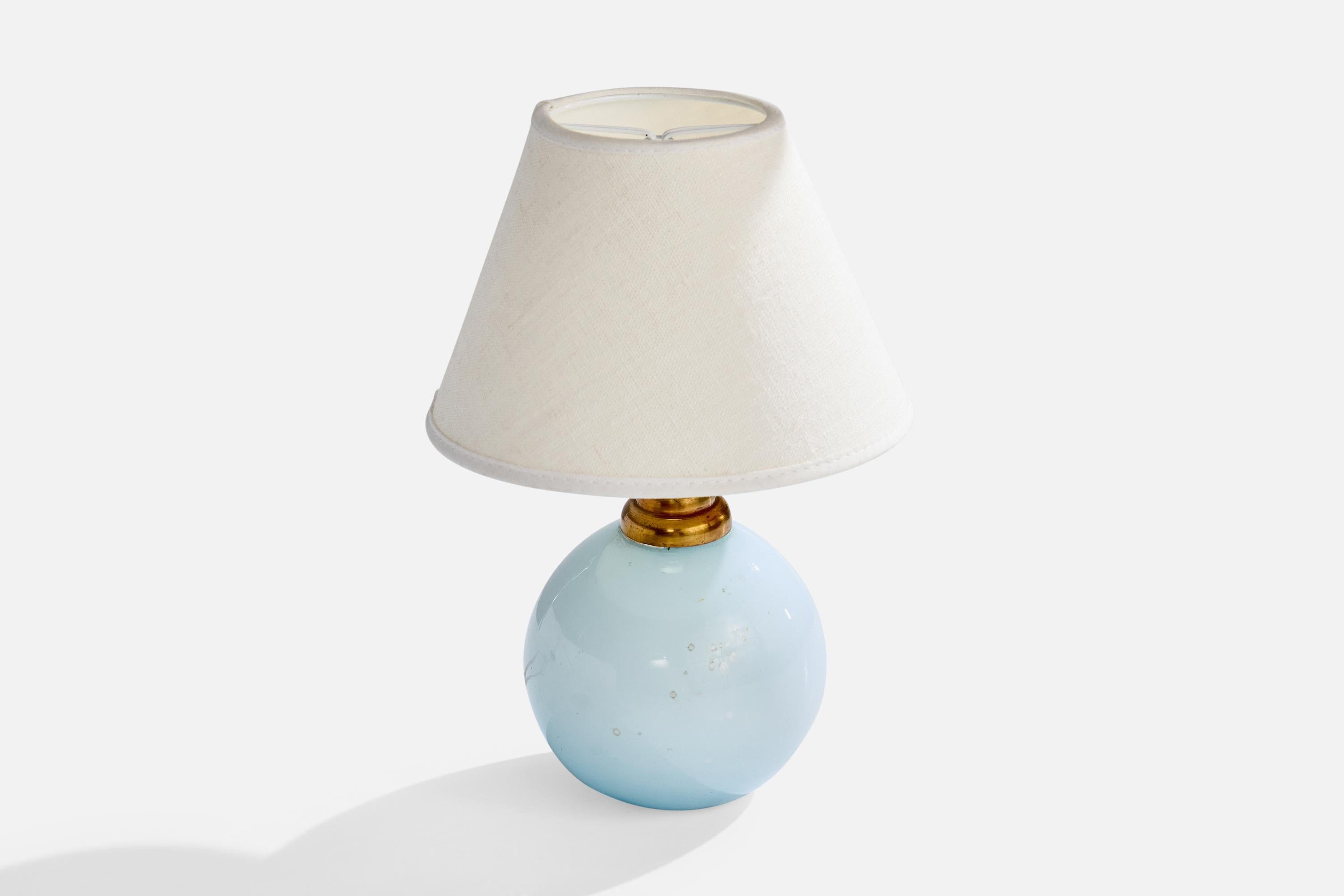 Mid-Century Modern Designer français, lampe de bureau, verre, laiton, France, années 1930 en vente