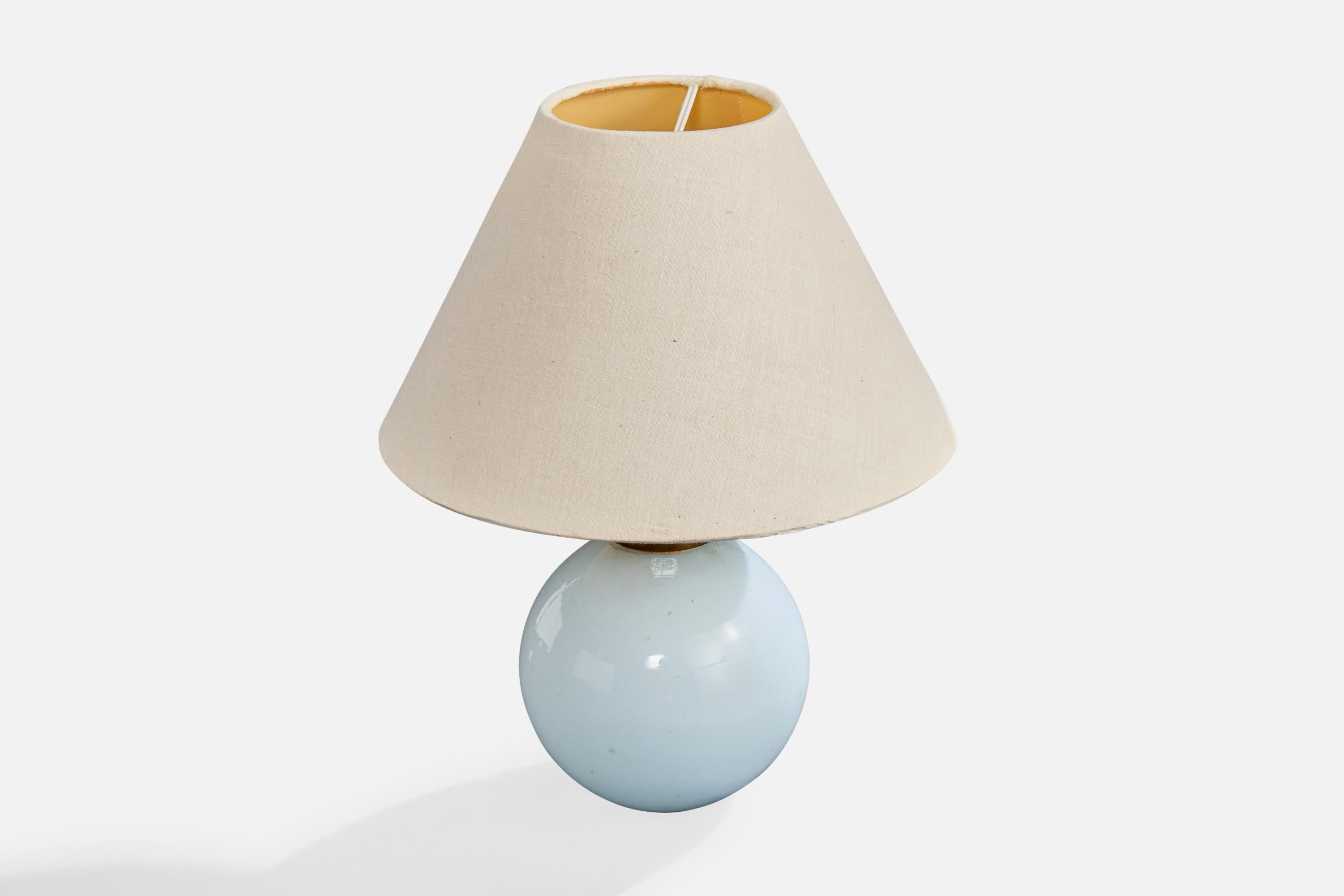 Mid-Century Modern Designer français, lampe de bureau, verre, laiton, France, années 1940 en vente