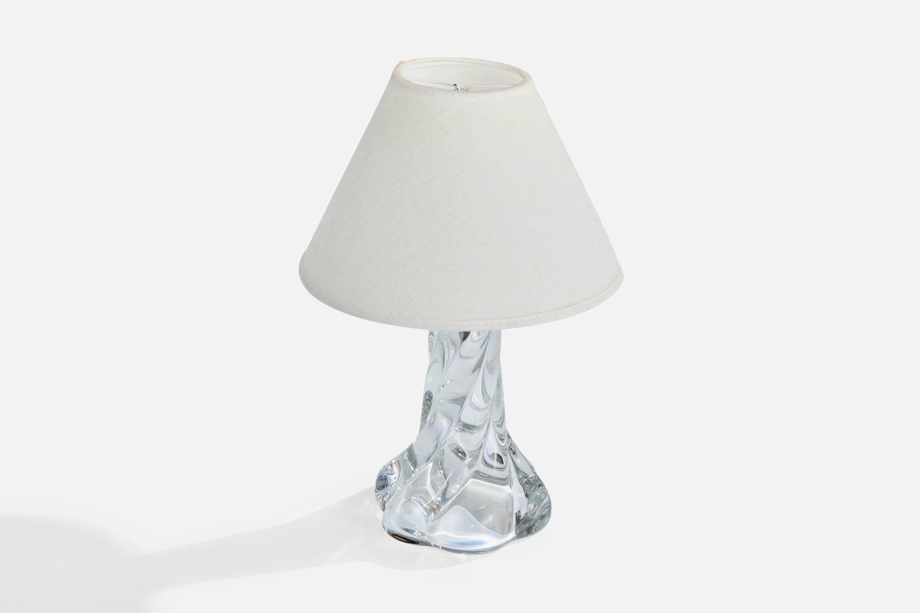 Diseñador francés, Lámpara de mesa, Cristal, Latón, Francia, años 1950 Moderno de mediados de siglo en venta