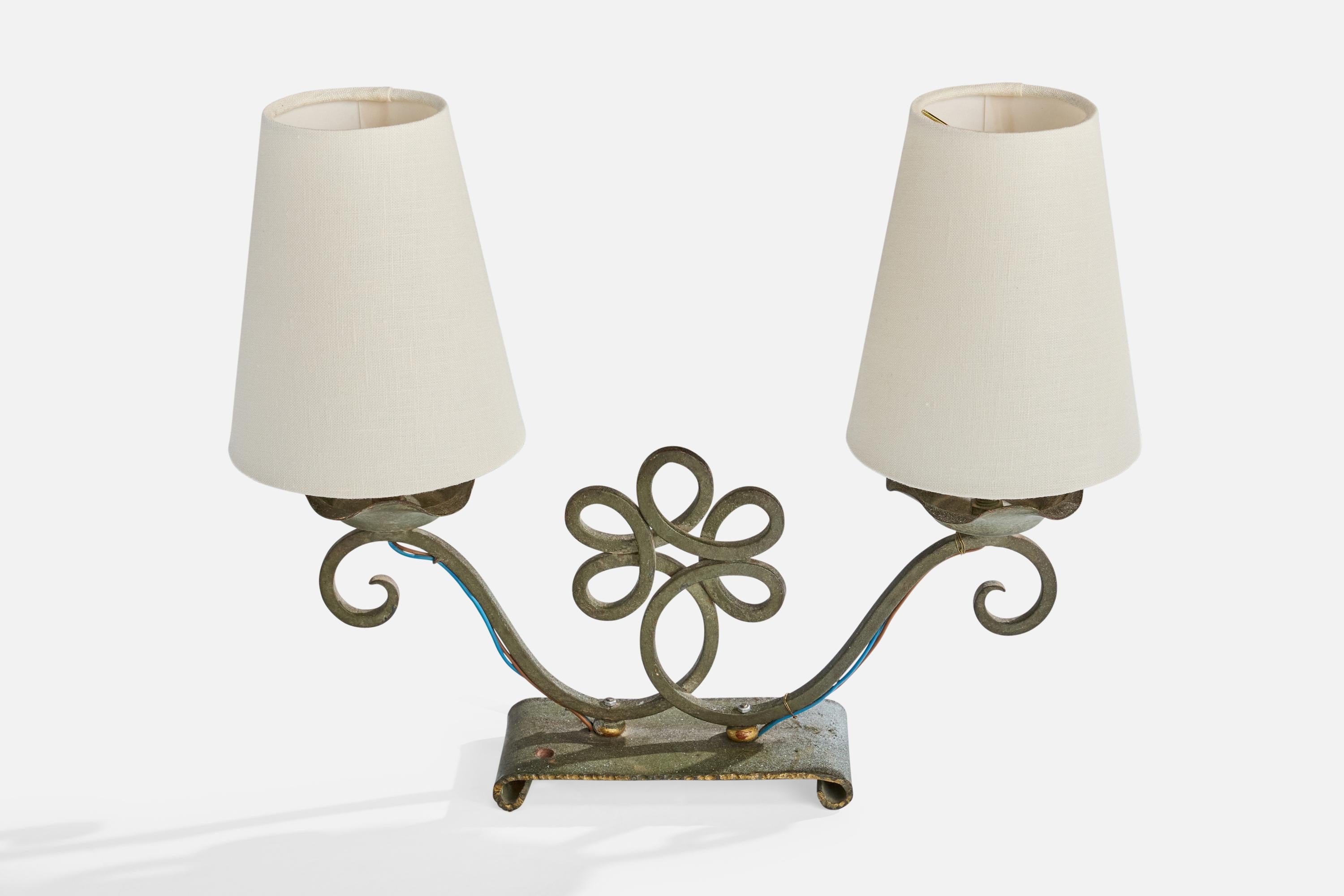 Diseñador francés, Lámpara de mesa, Hierro, Tela, Francia, Años 50 Moderno de mediados de siglo en venta