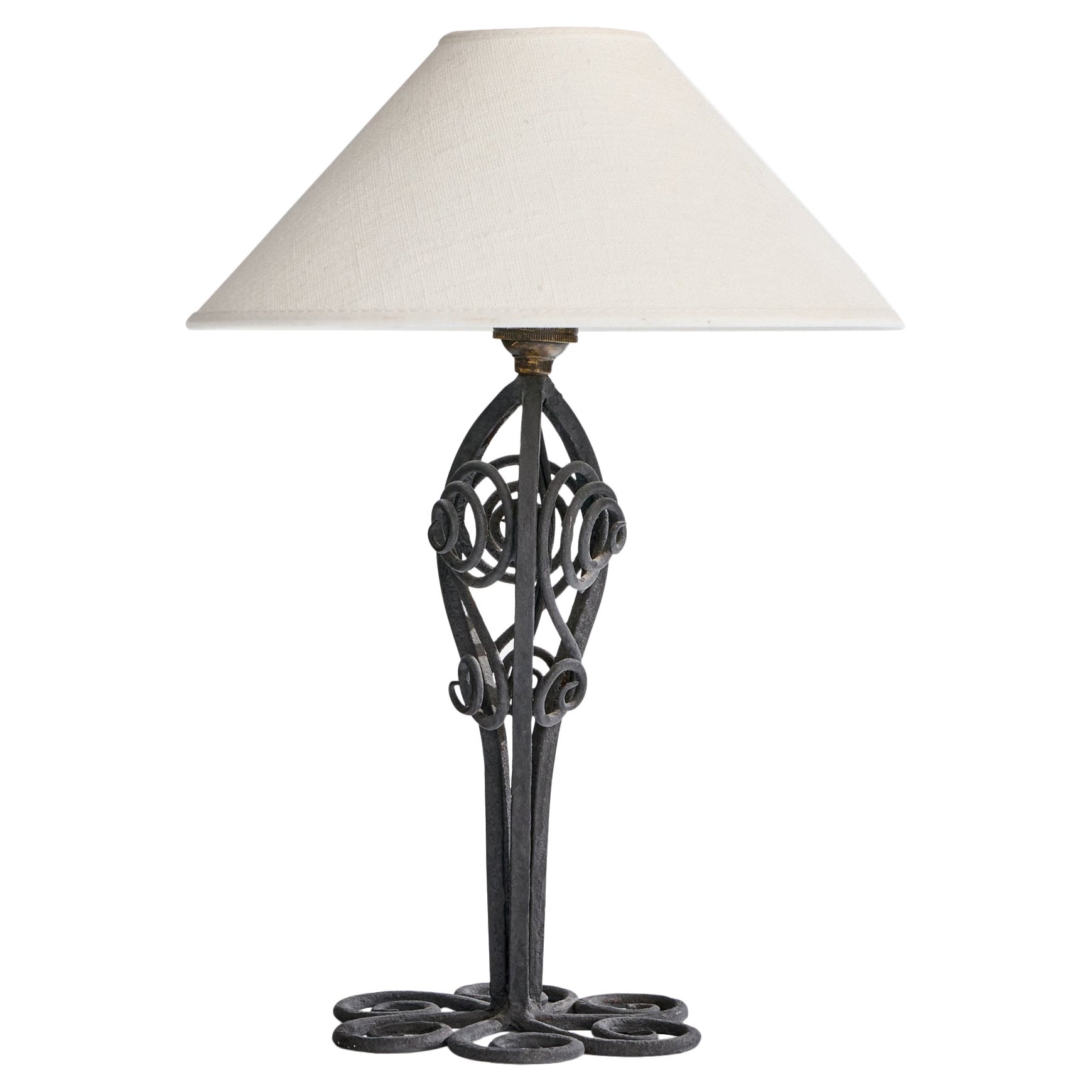 Französischer Designer, Tischlampe, Eisen, Frankreich, 1950er Jahre im Angebot
