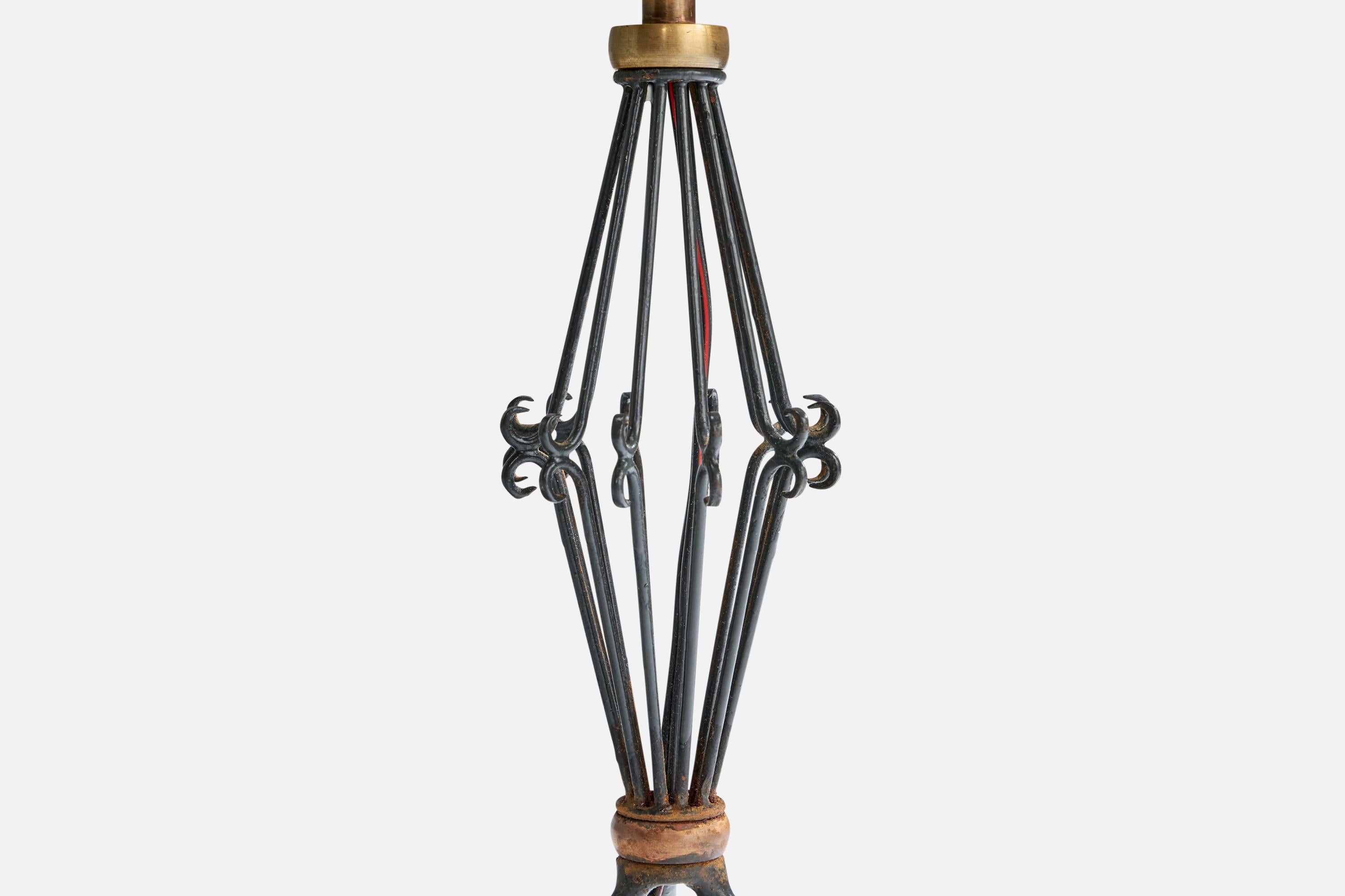 Französischer Designer, Tischlampe, Metall, Messing, Frankreich, 1940er Jahre (Mitte des 20. Jahrhunderts) im Angebot