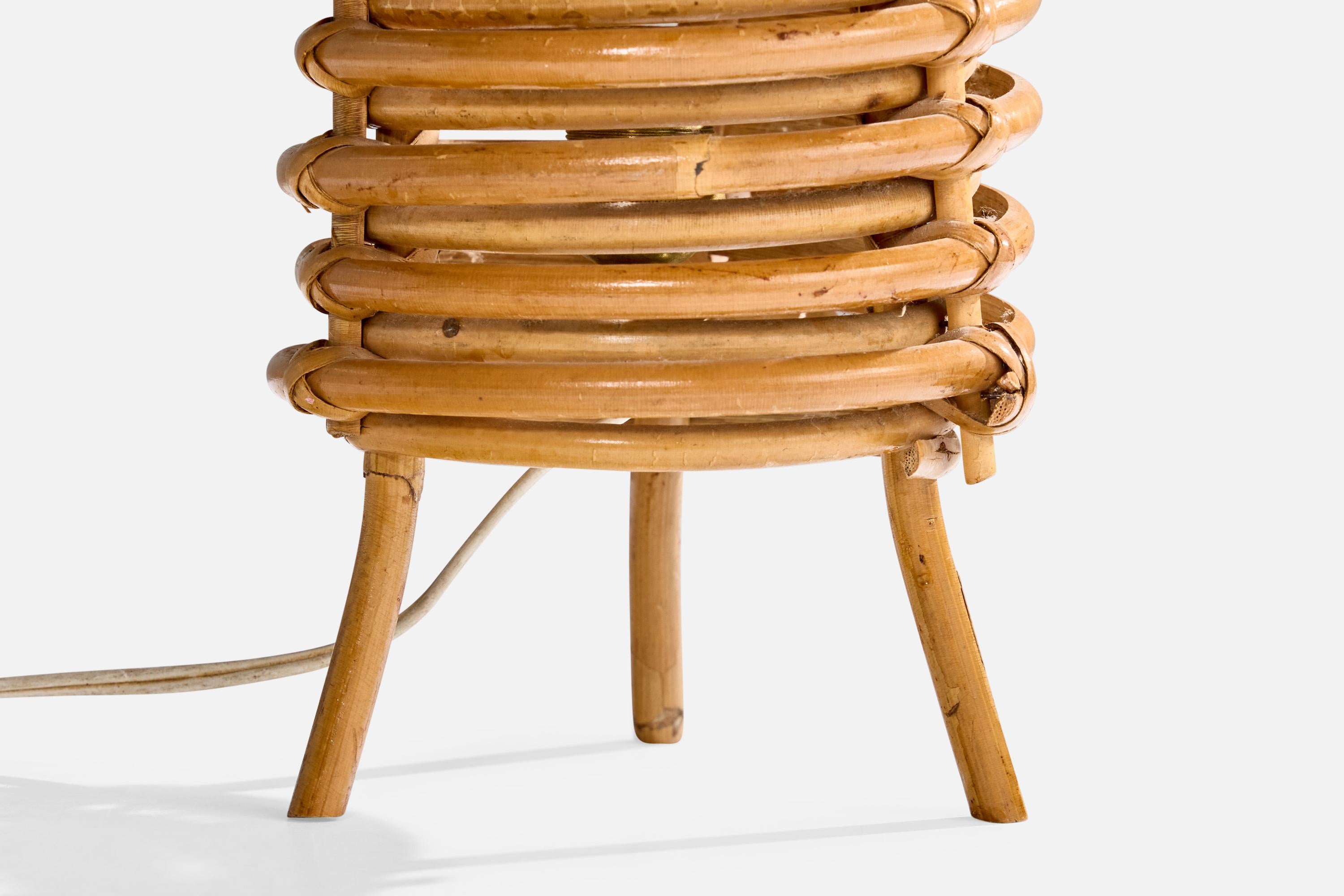 Französische Designerin, Tischlampe, Rattan, Bambus, Frankreich, 1960er Jahre im Angebot 1
